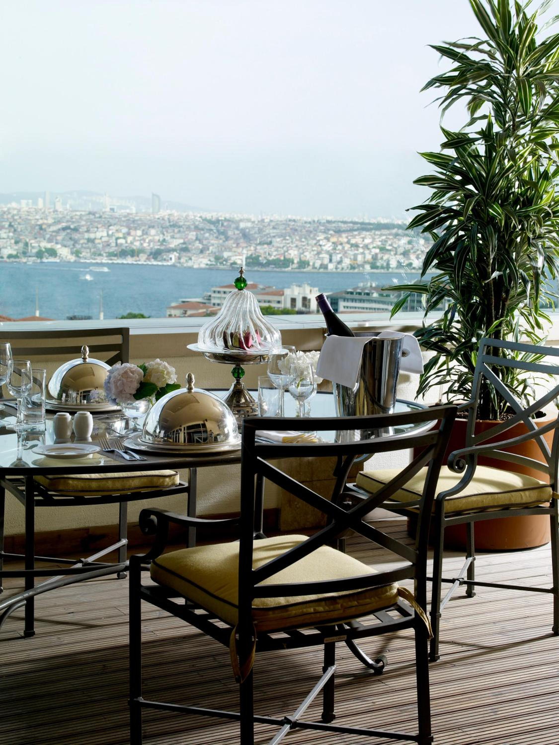 Terrace Suite with Bosphorus View thumbnail 5