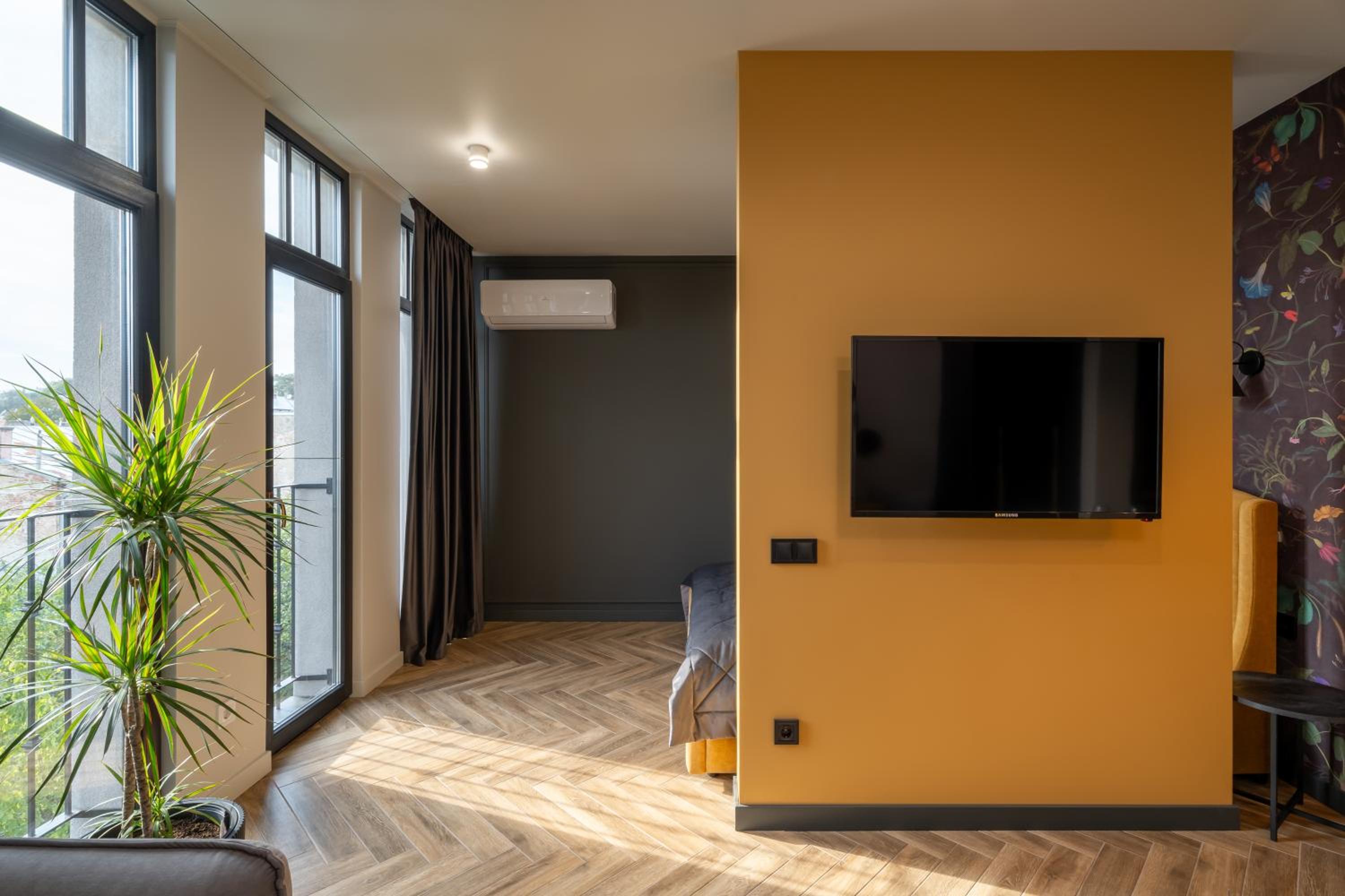 One-Bedroom Premium Apartment photo 2