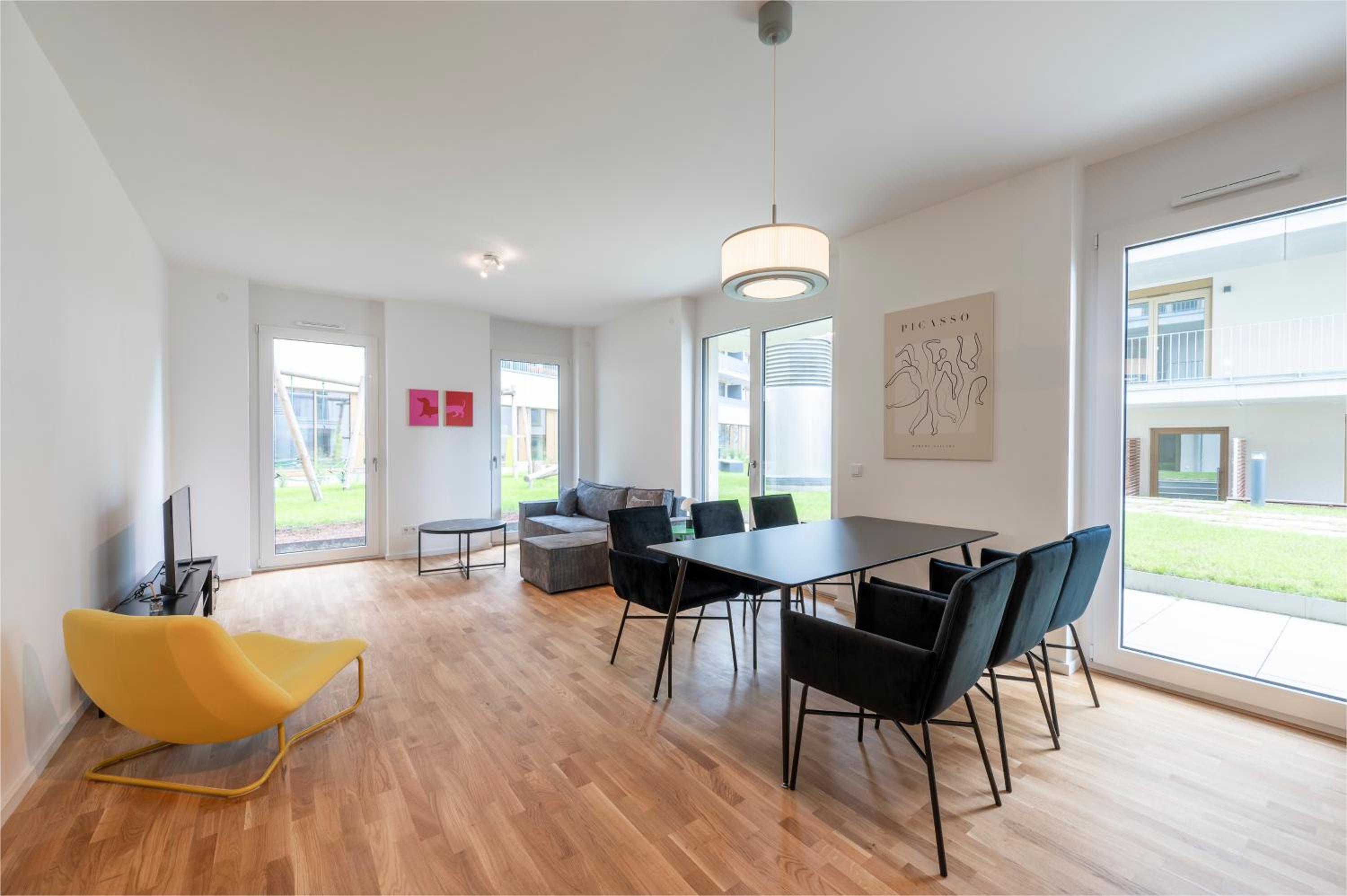 Three-Bedroom Deluxe Apartment photo 1
