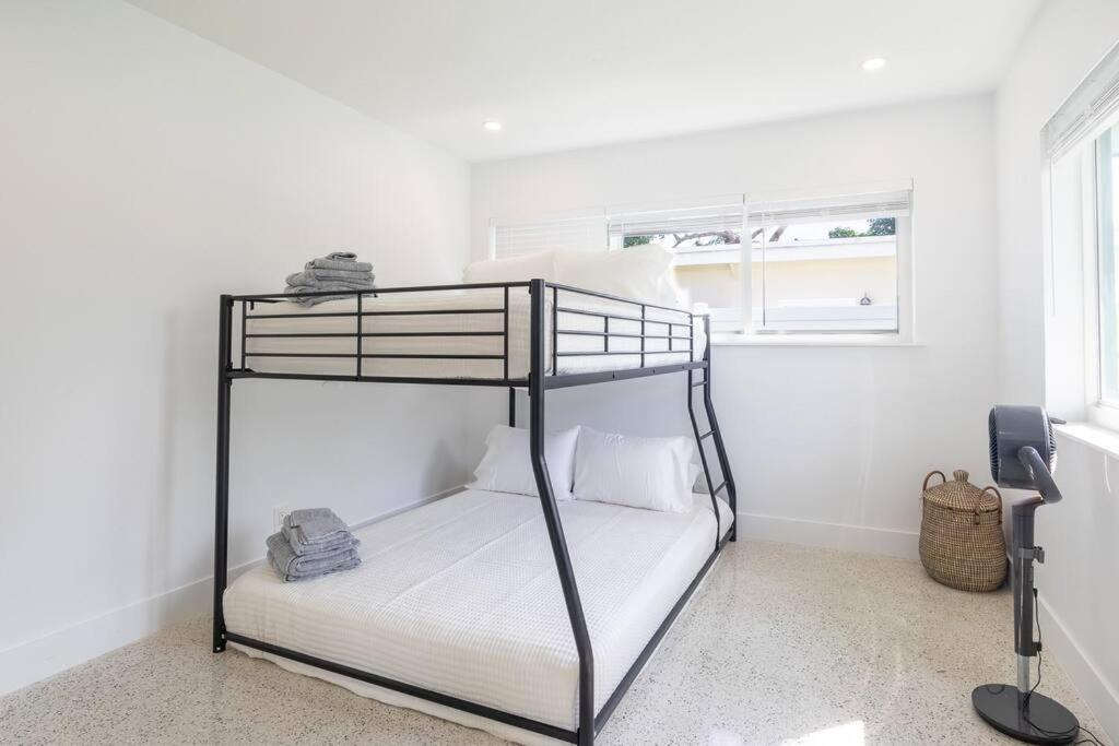 Three-Bedroom House photo 1