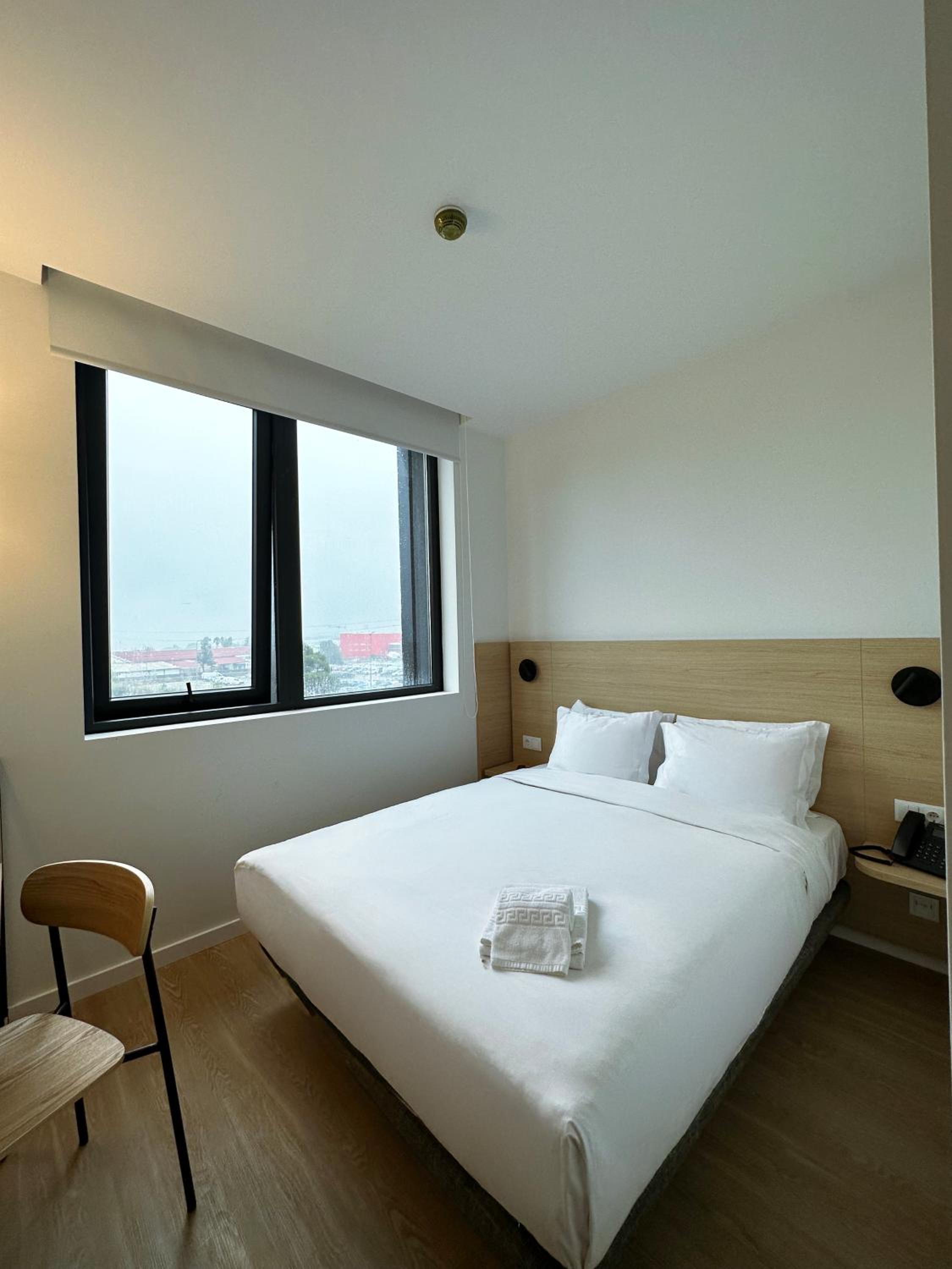 Double Room - Photo 8