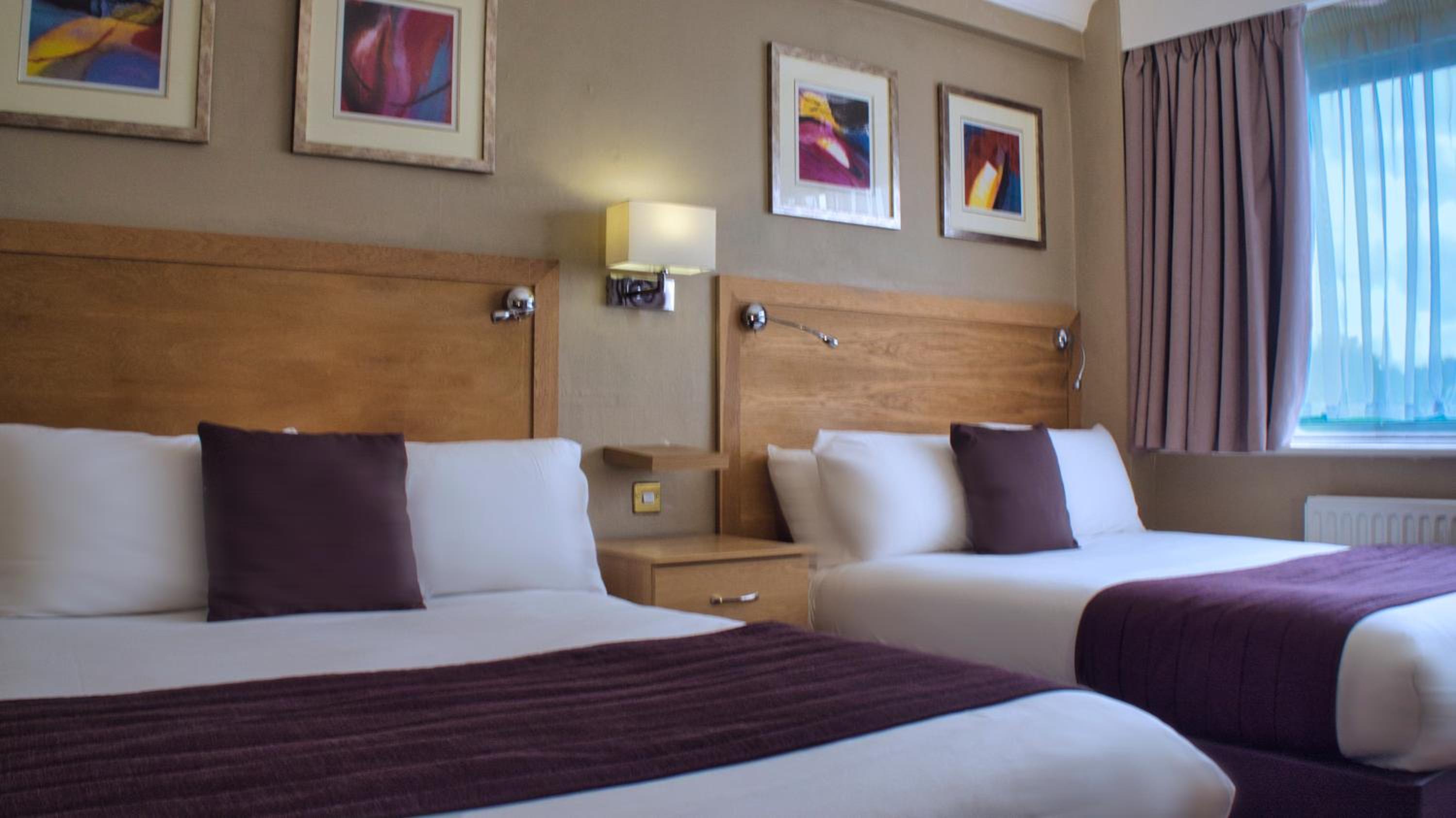 Double Room with Two Double Beds - Photo 6