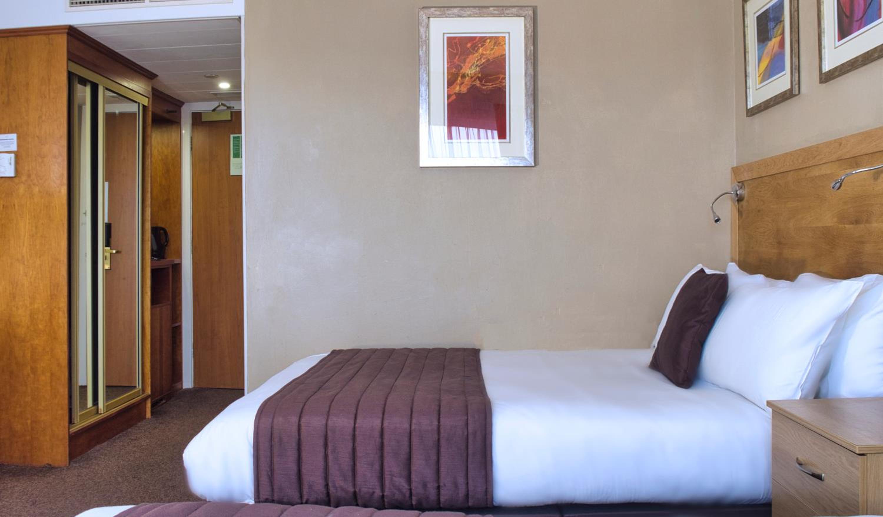 Double Room with Two Double Beds - Photo 7