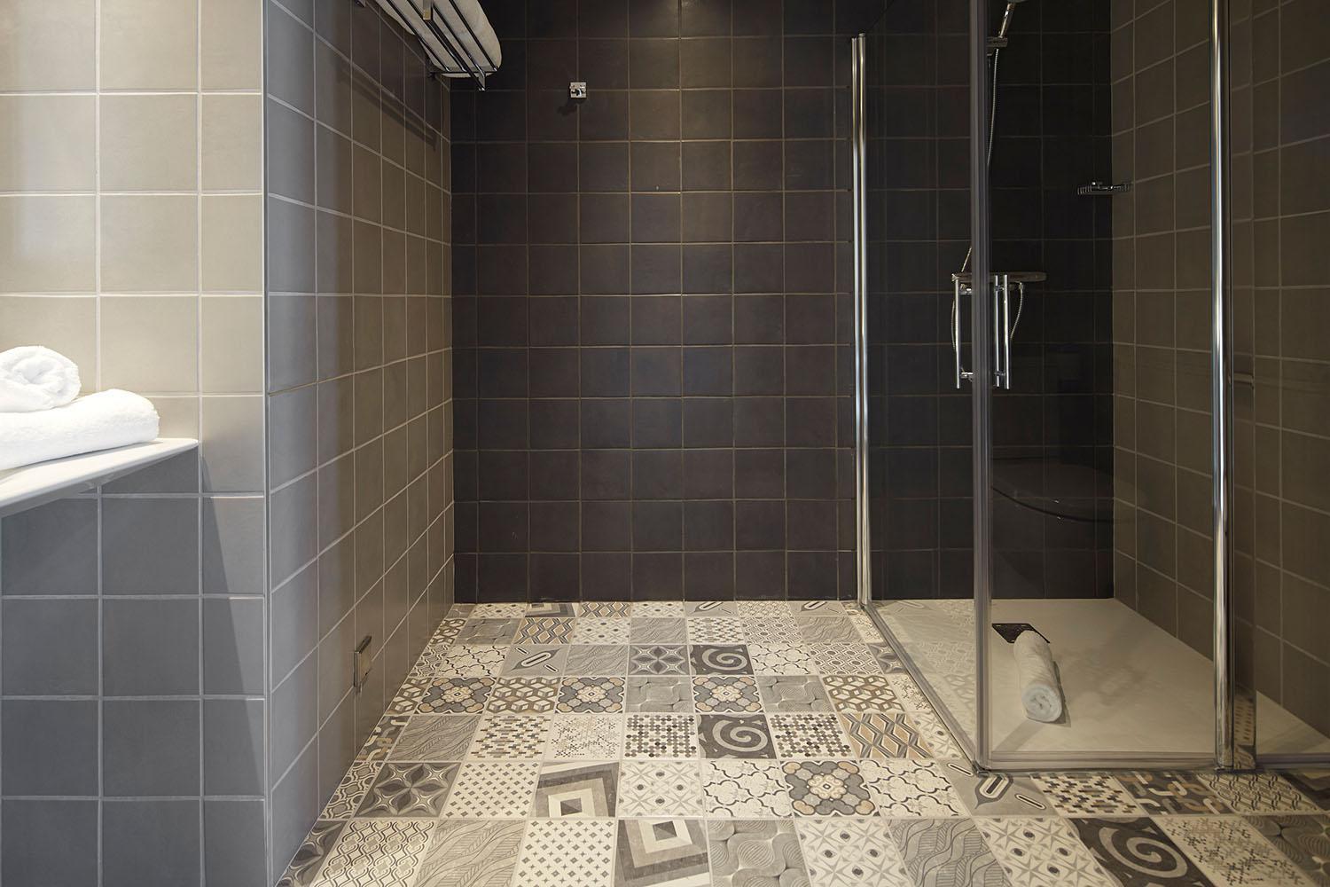 Twin Room - Disability Access photo 2