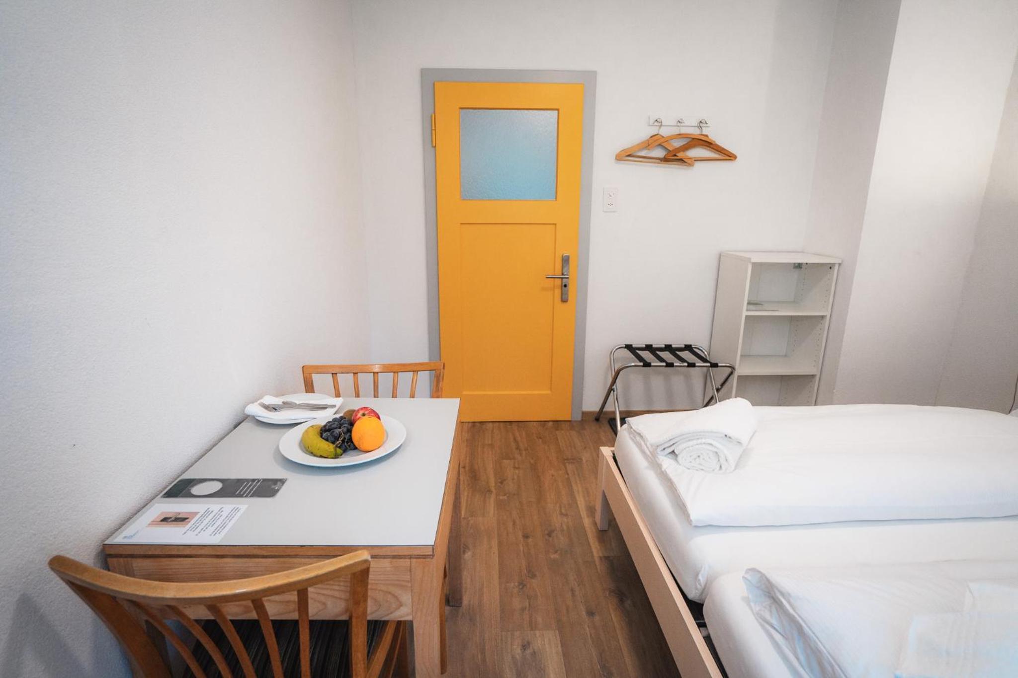Double Room Economy with Shared Bathroom photo 3