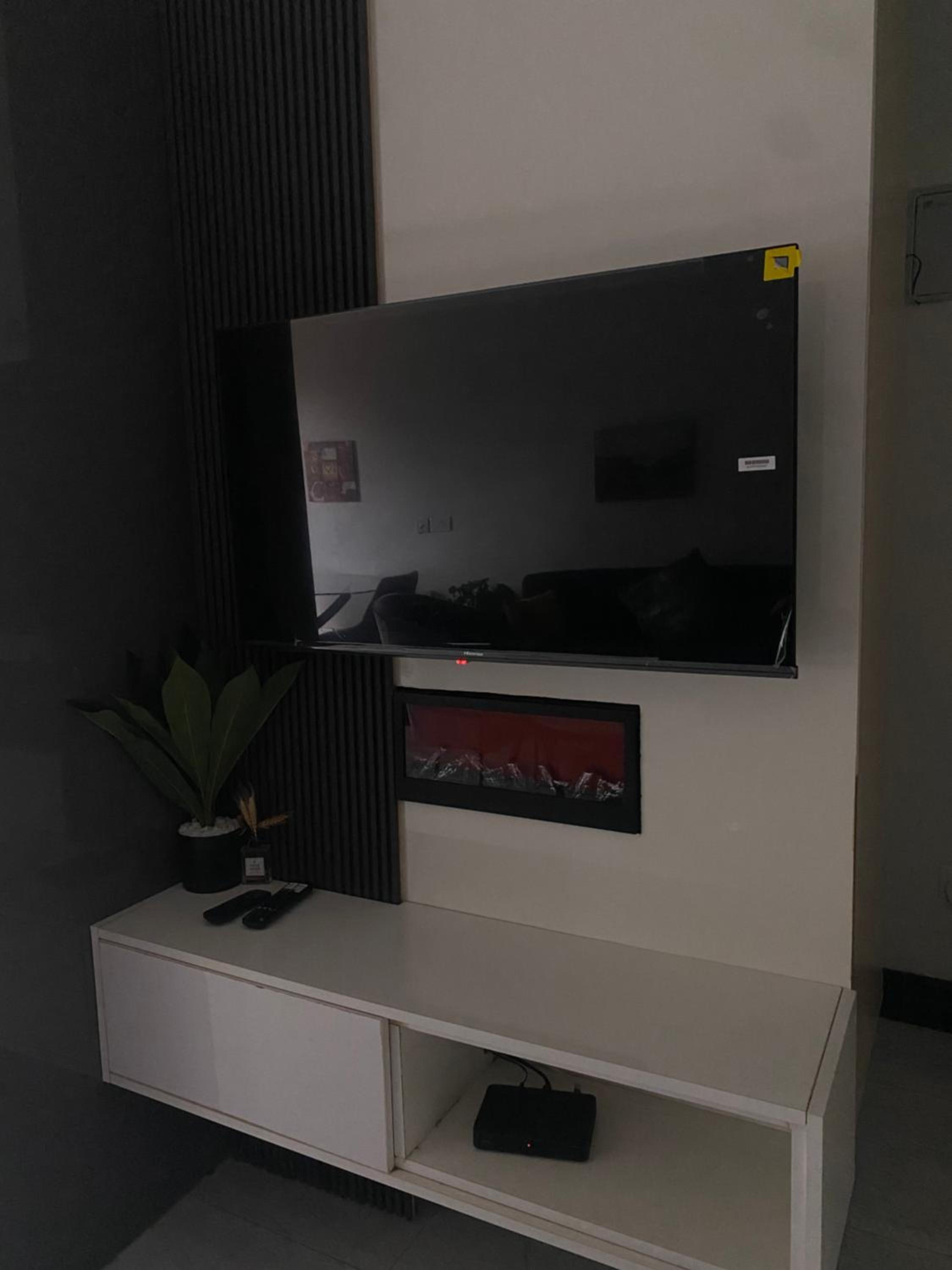One-Bedroom Apartment photo 3