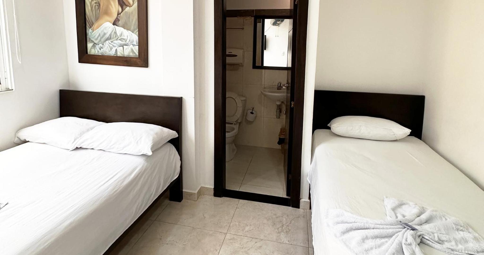 Standard Twin Room photo 2