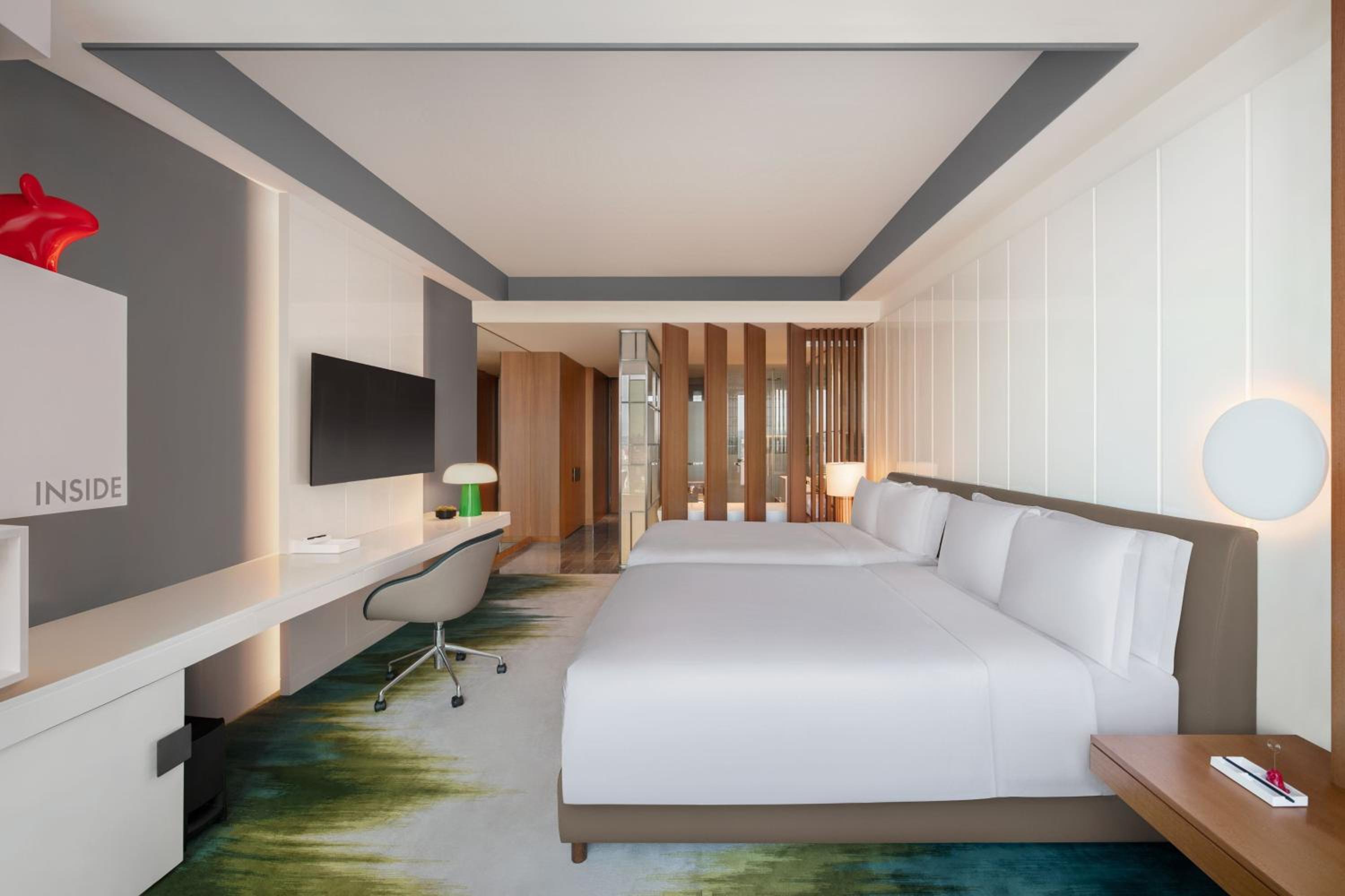 Fabulous Room, Guest room, 2 Double, City view - Photo 4