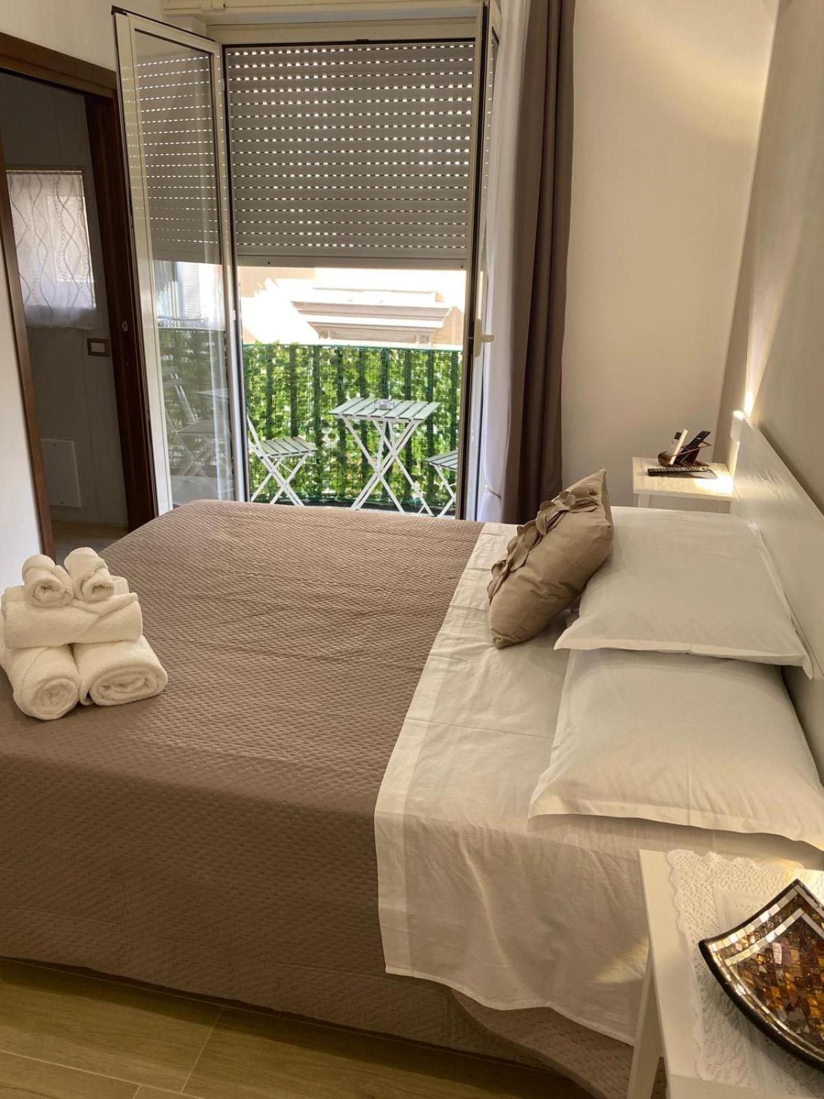 Double Room with Balcony (3 Adults)
