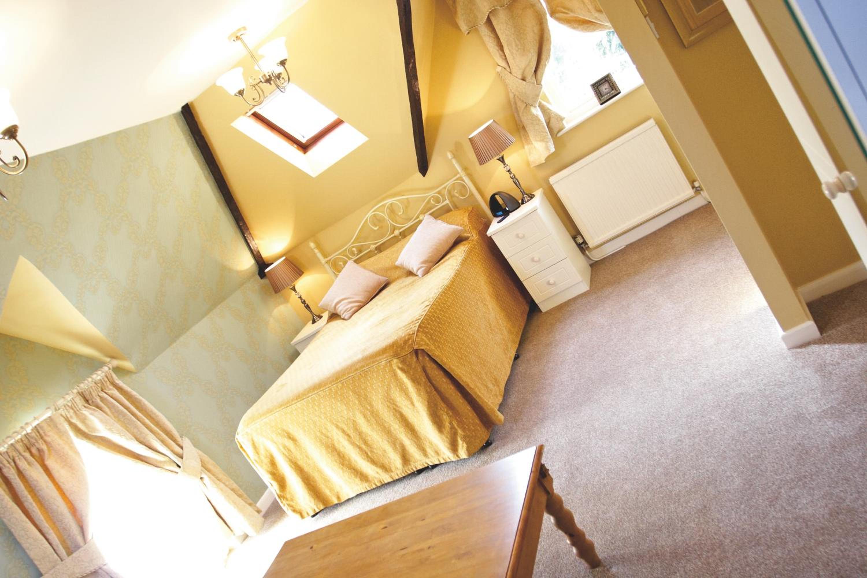Superior Double Room - Photo 9