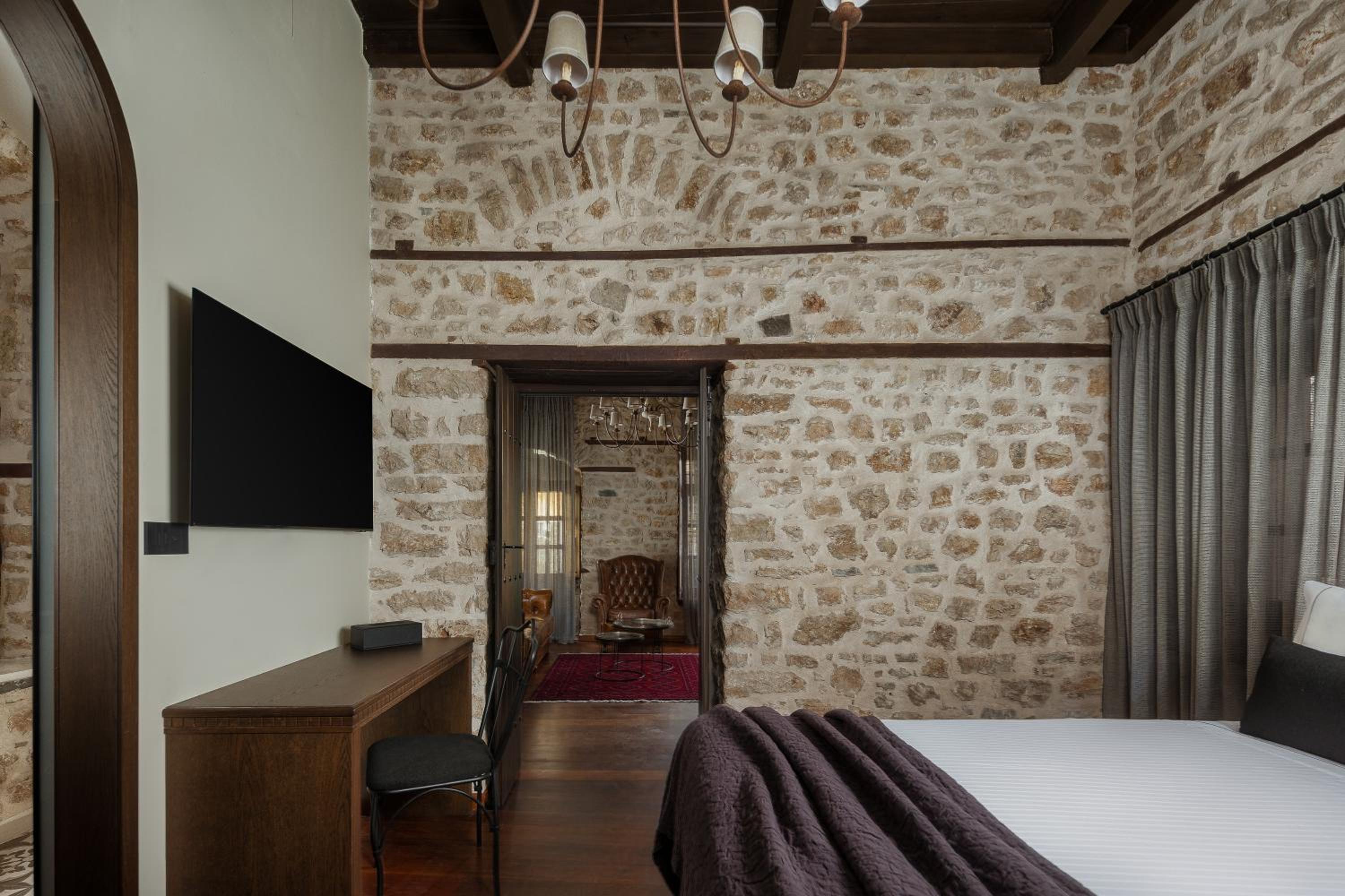 Junior Suite with Fireplace photo 2