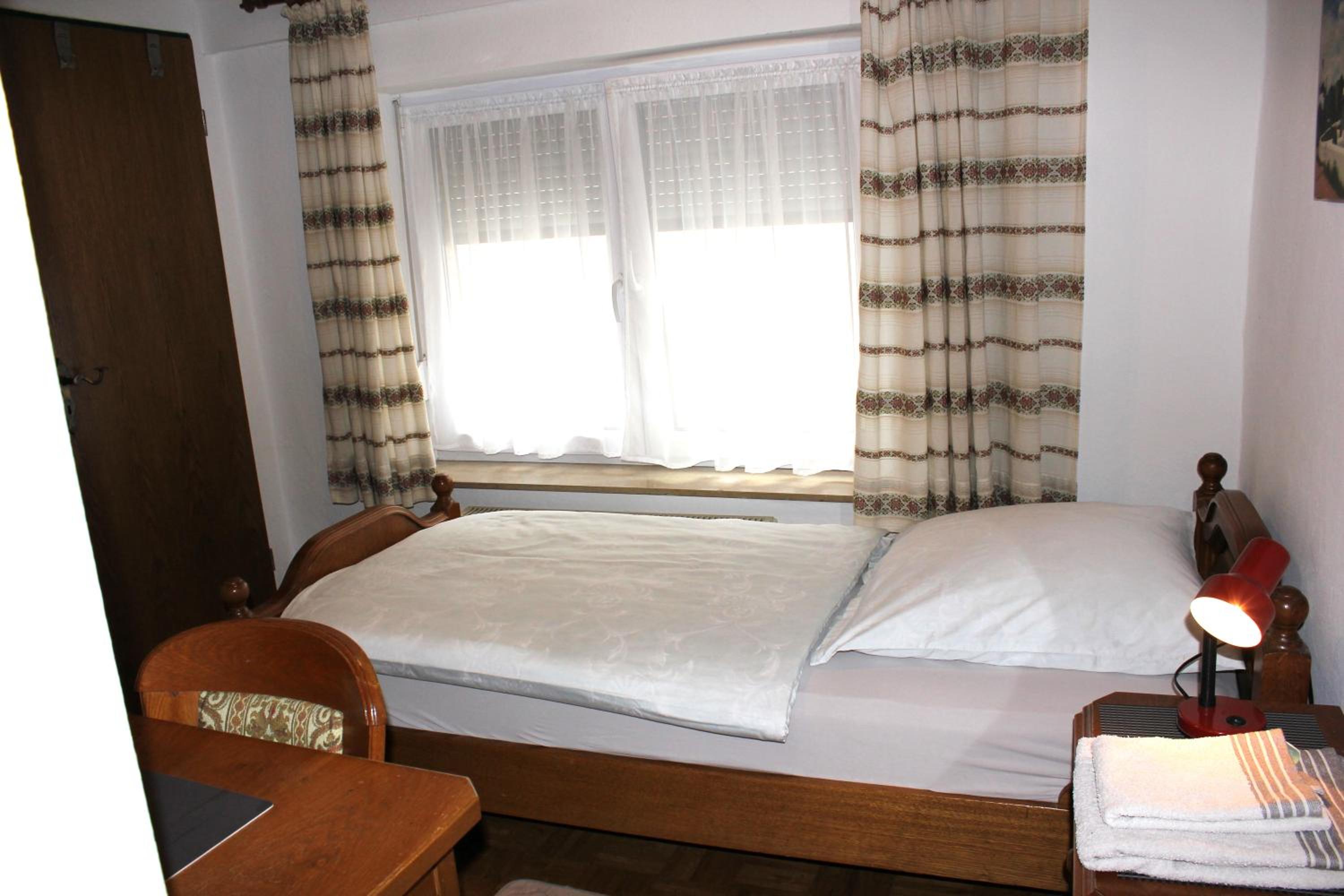 Single Room with Shower photo 3