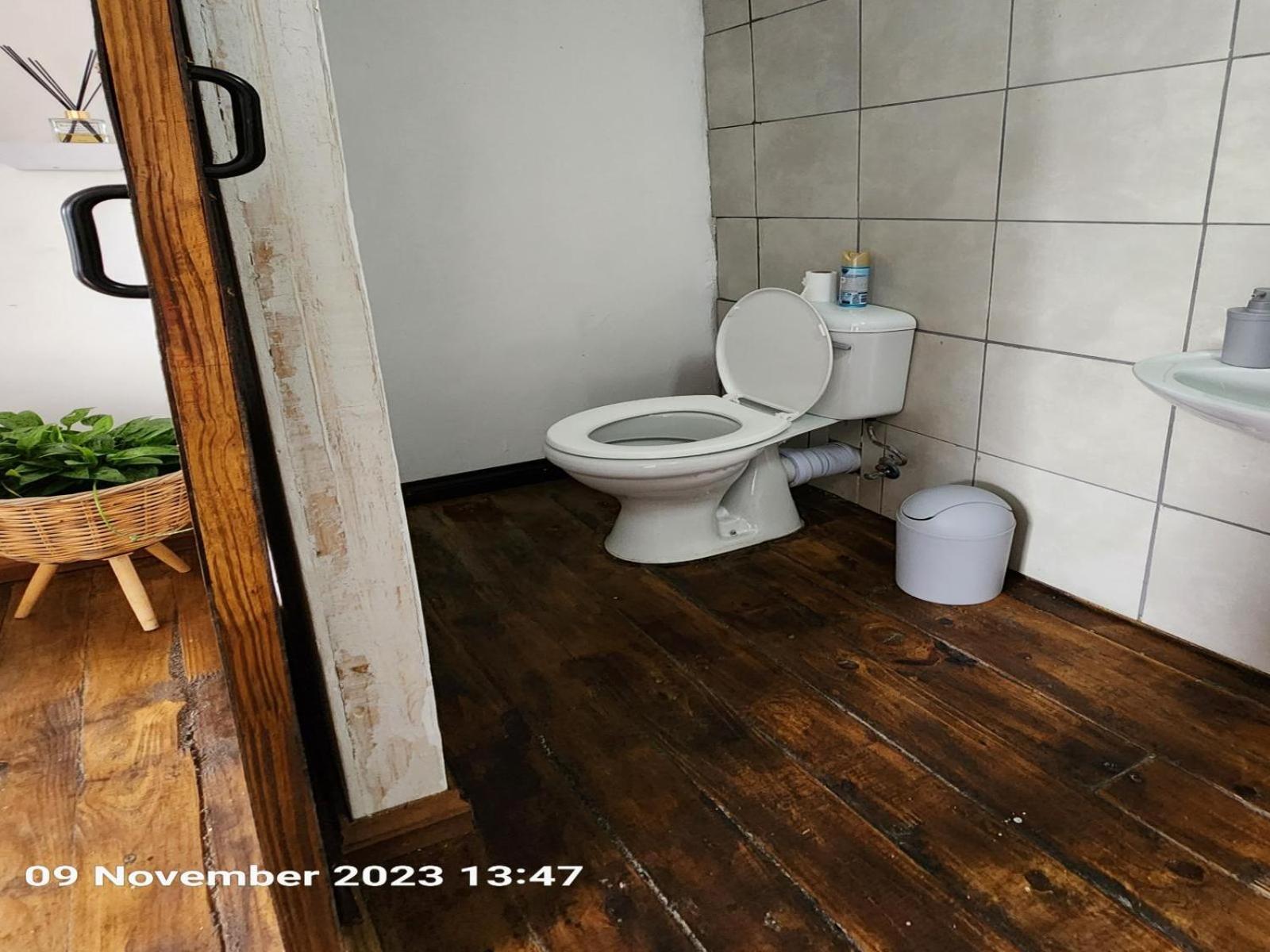 Budget Double Room - Photo 4