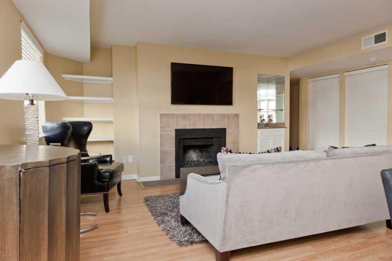 Three-Bedroom Apartment Suite