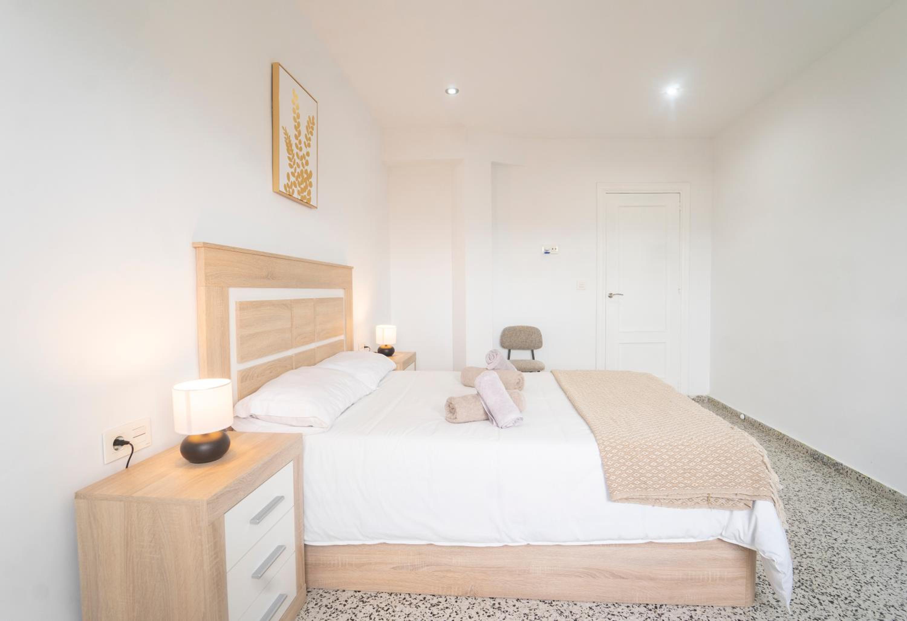 Apartamento de dos habitaciones con balcón