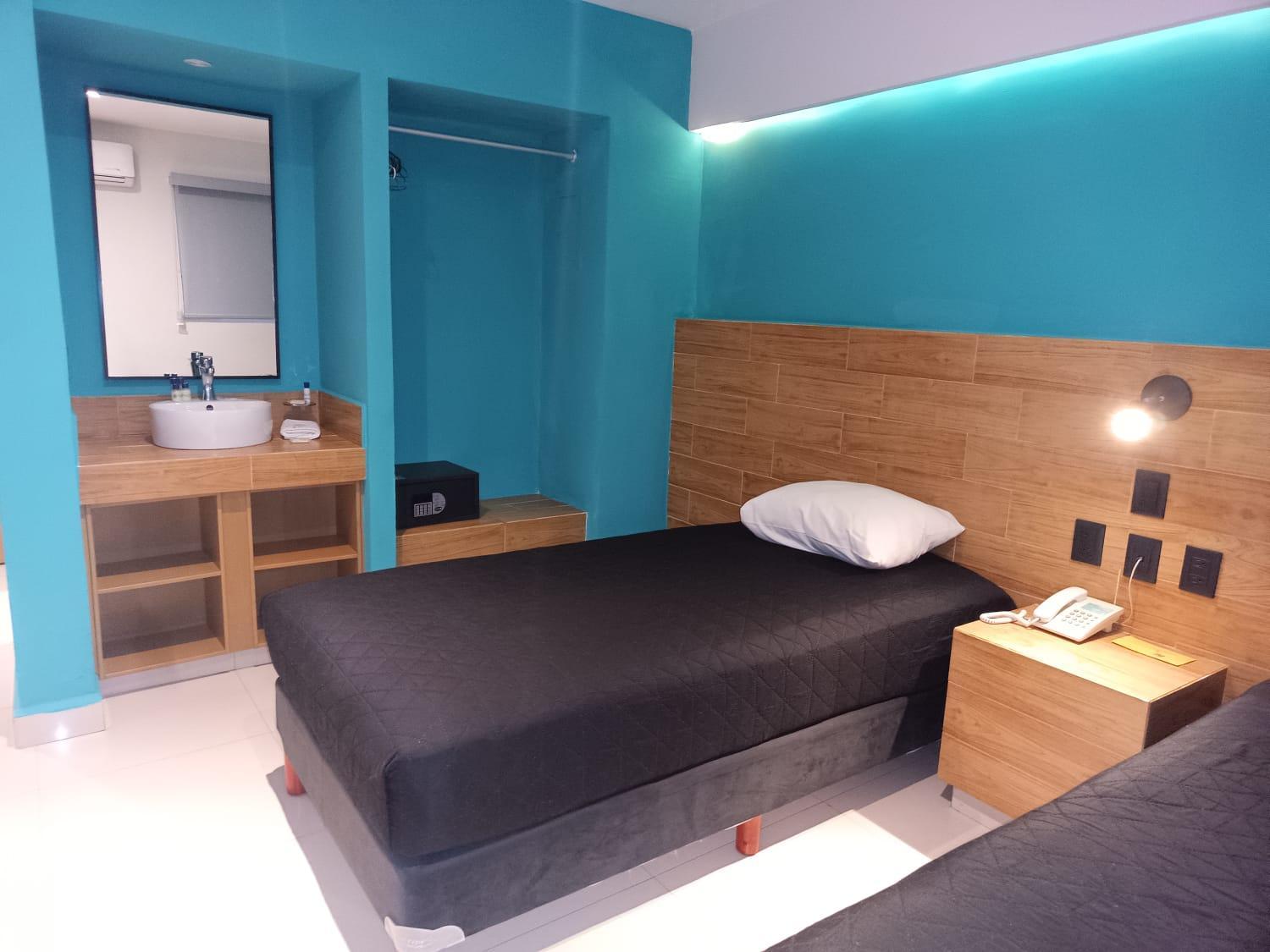 Double Room - Photo 17