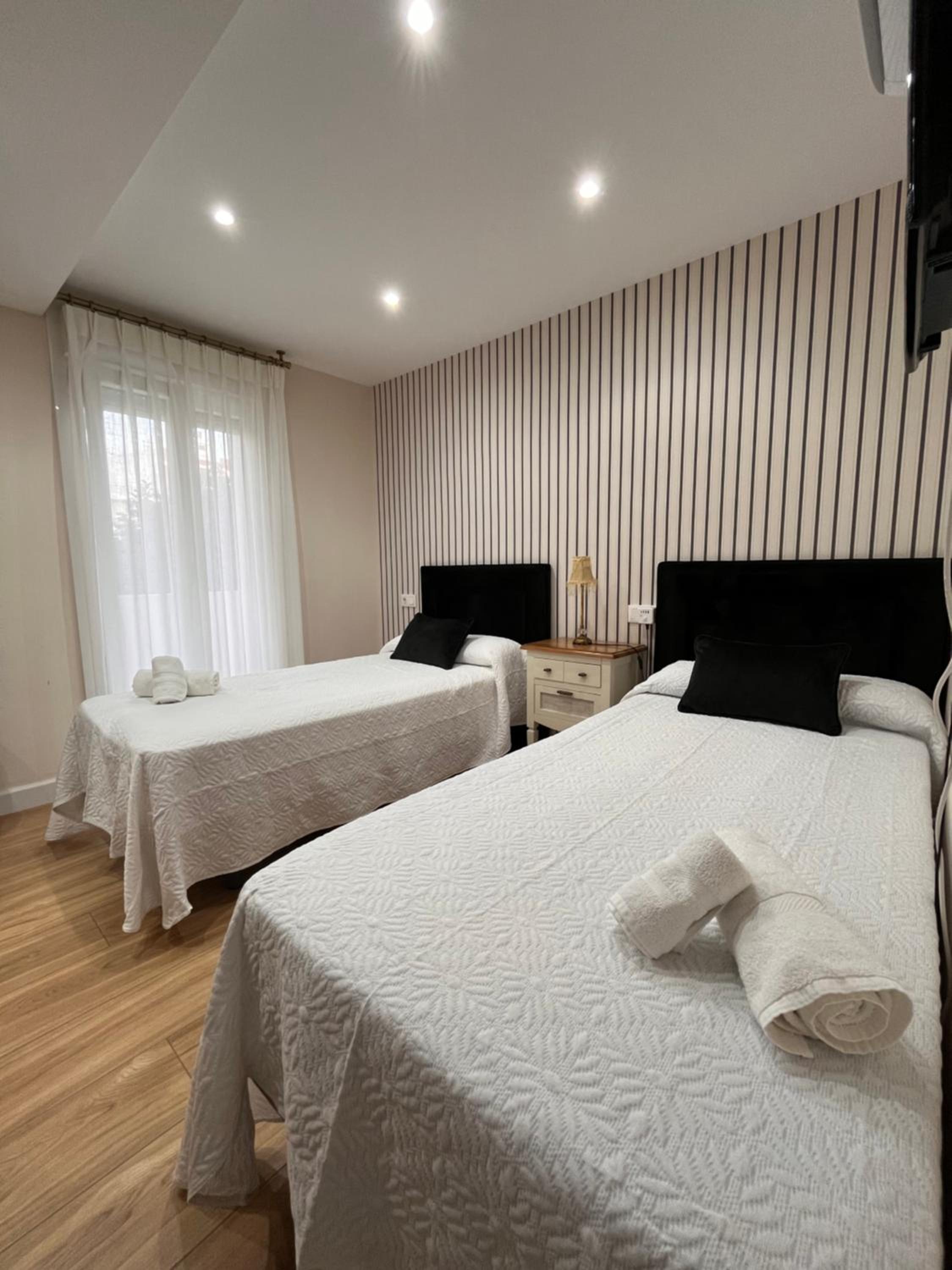 Habitación Doble con Baño Compartido