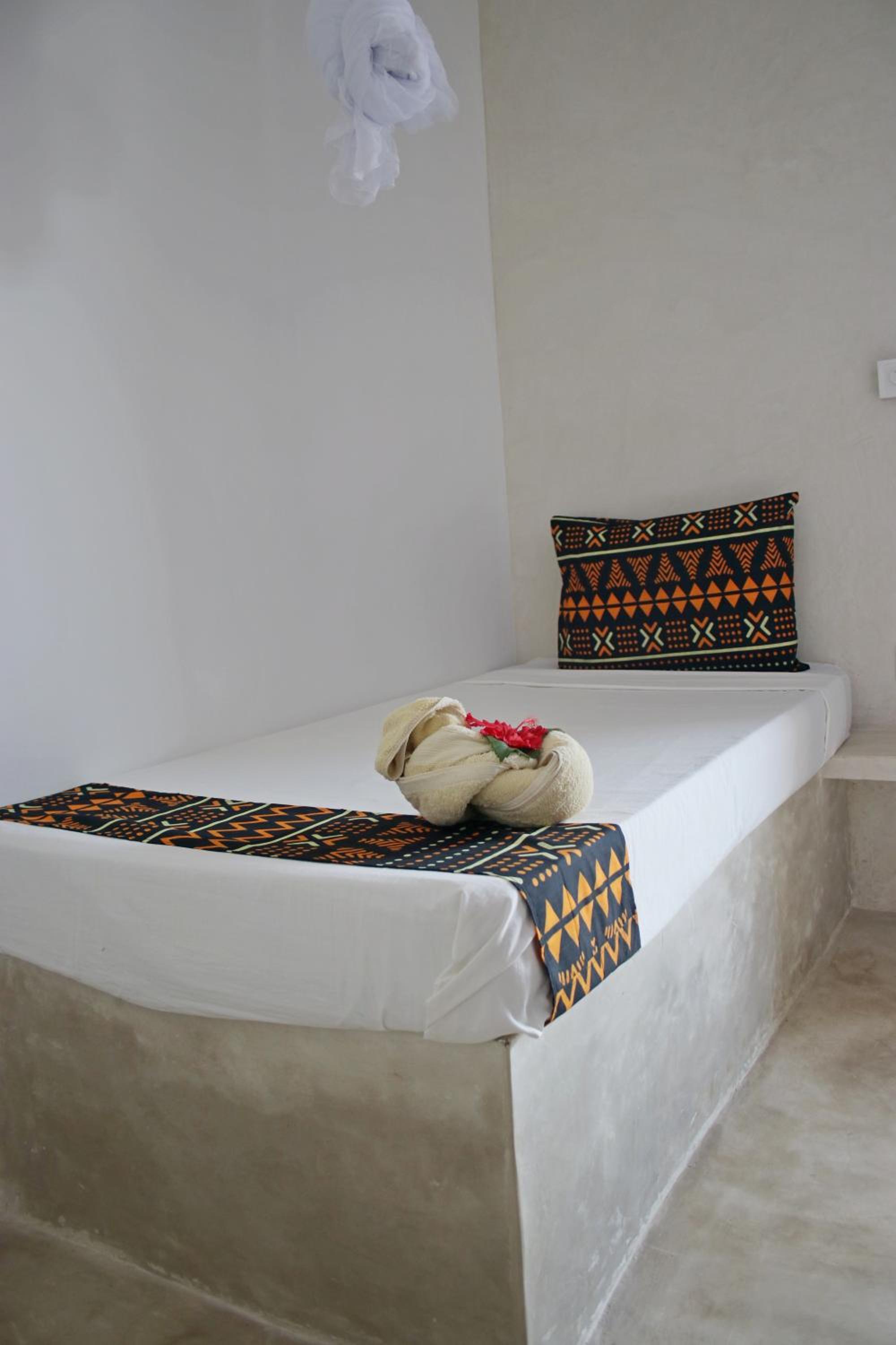 Triple Room with Pool View