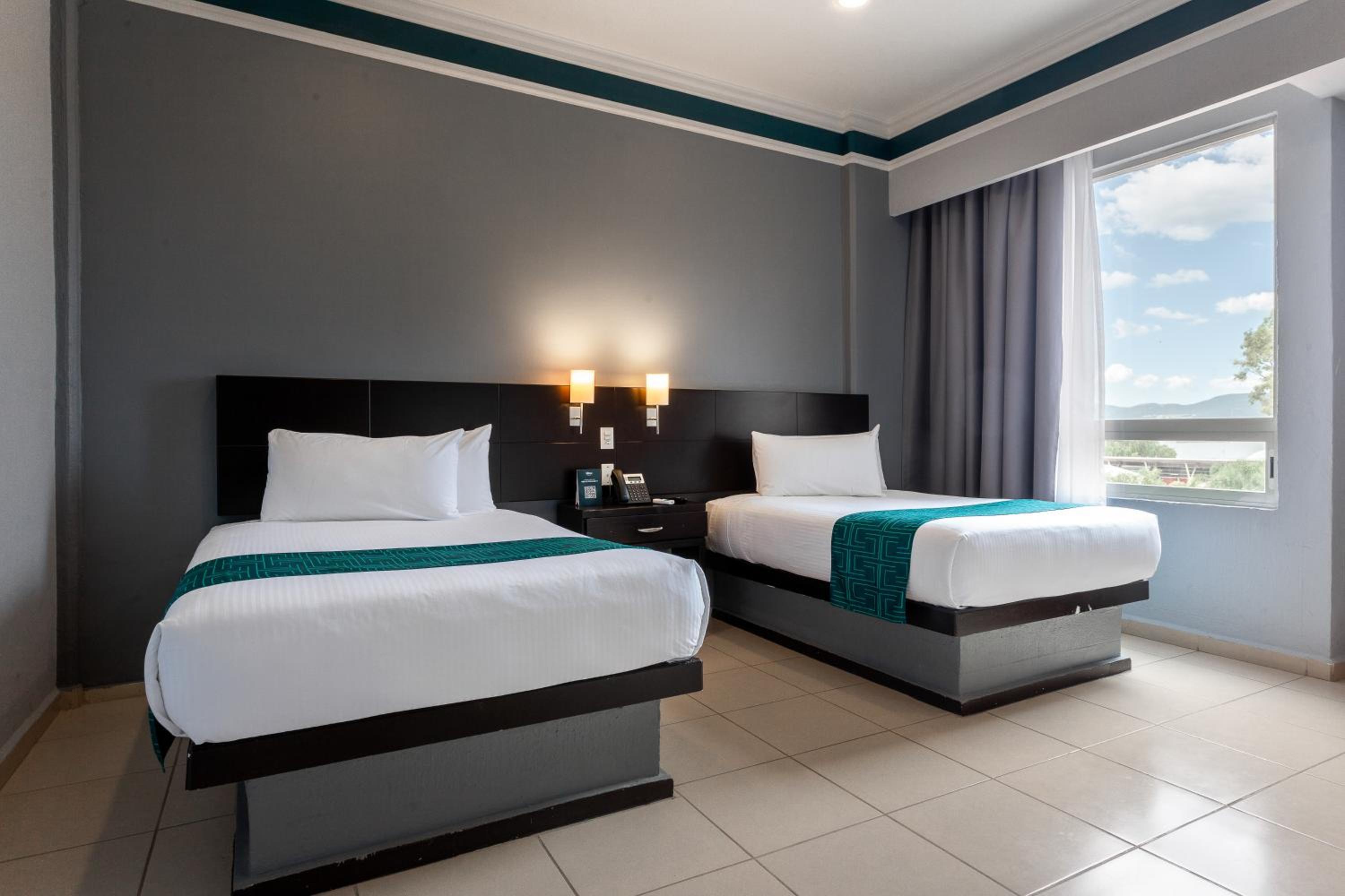 Deluxe Double Room - Photo 28