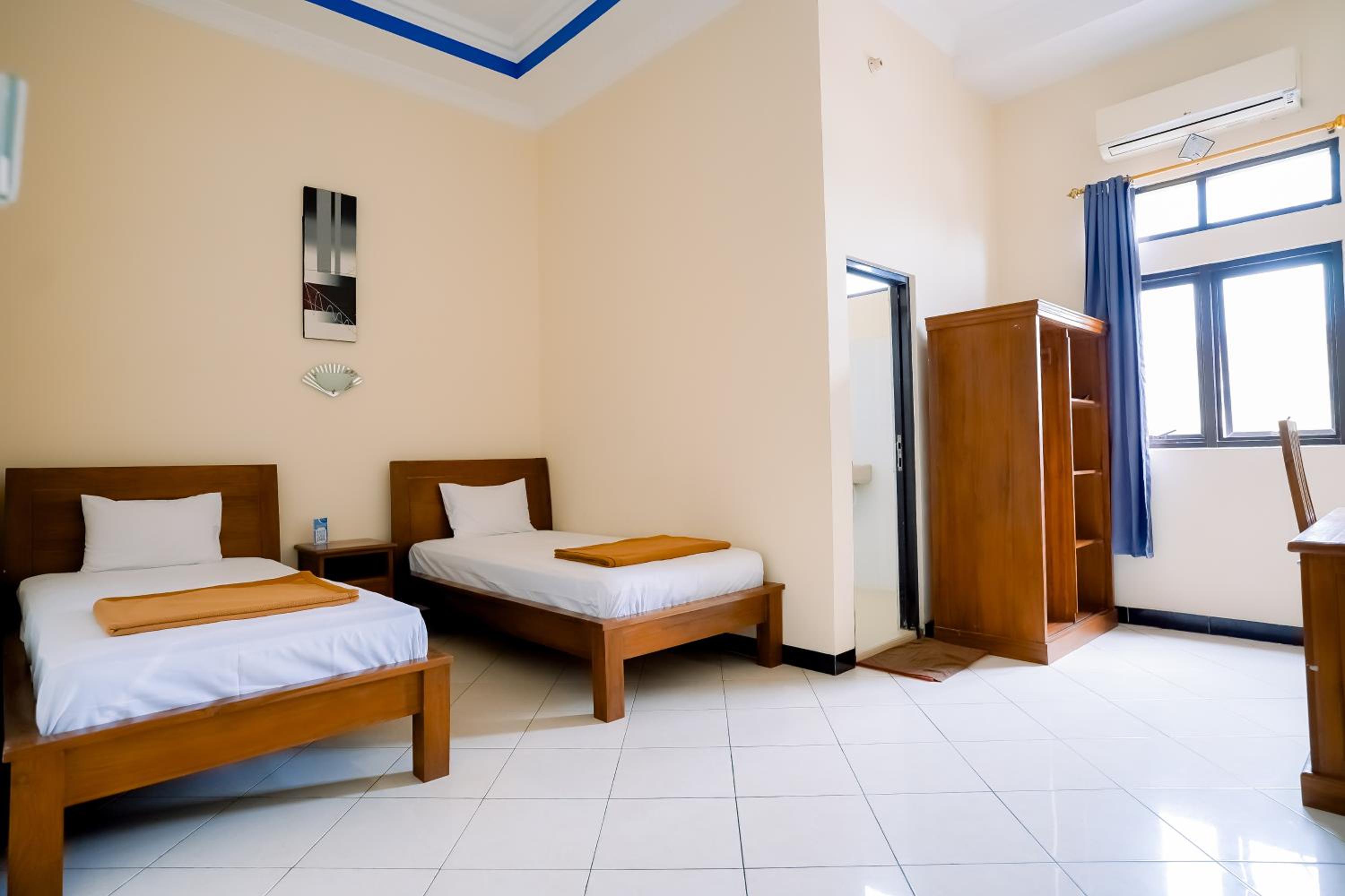Deluxe Twin Room - Photo 1