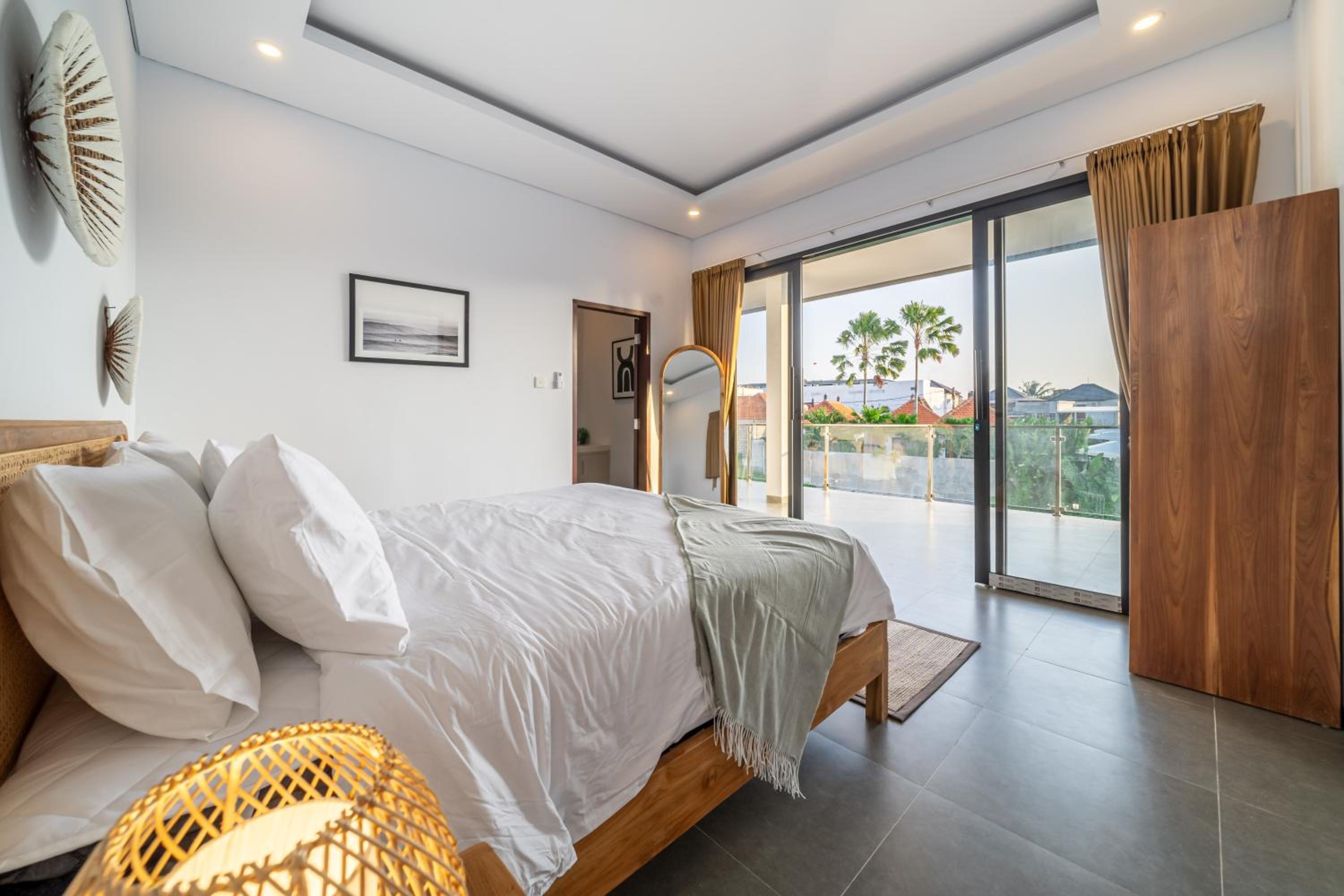 Three-Bedroom Villa photo 1