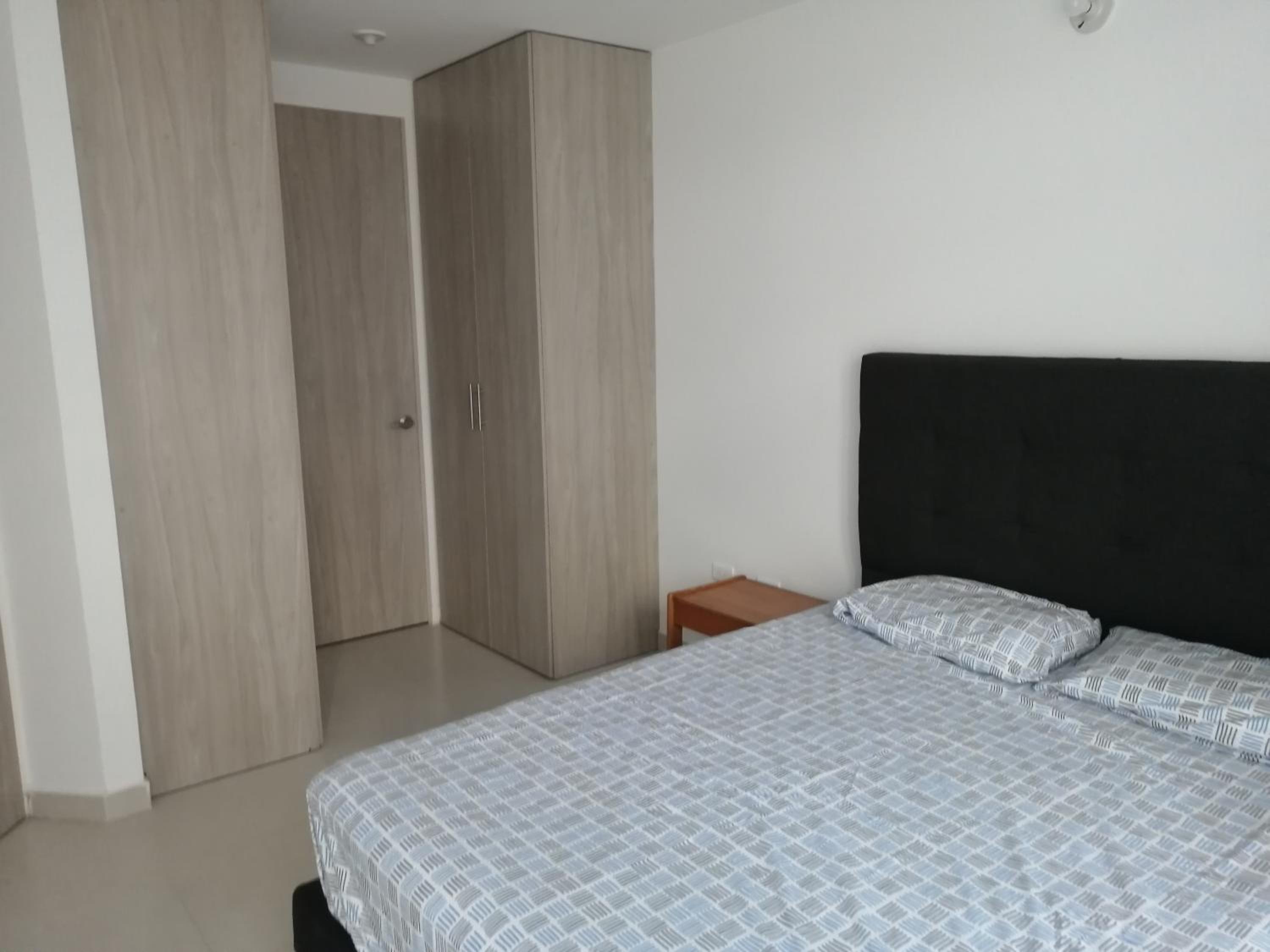 Three-Bedroom House photo 3