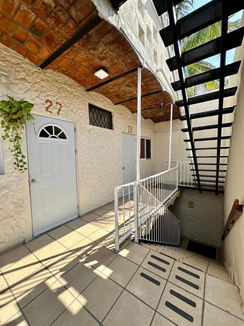 Standard Triple Room - Photo 5