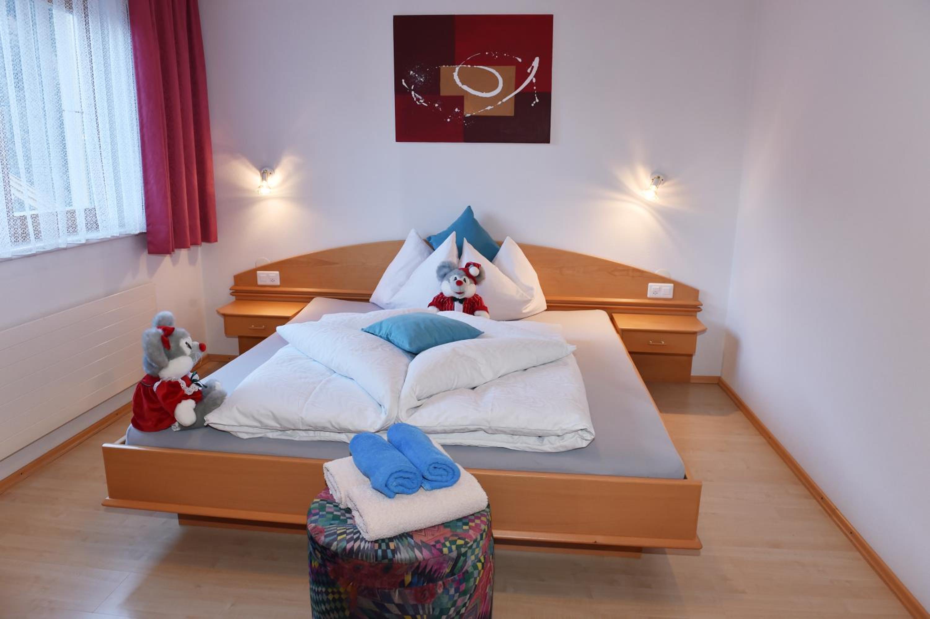 Two-Bedroom Apartment - Photo 7