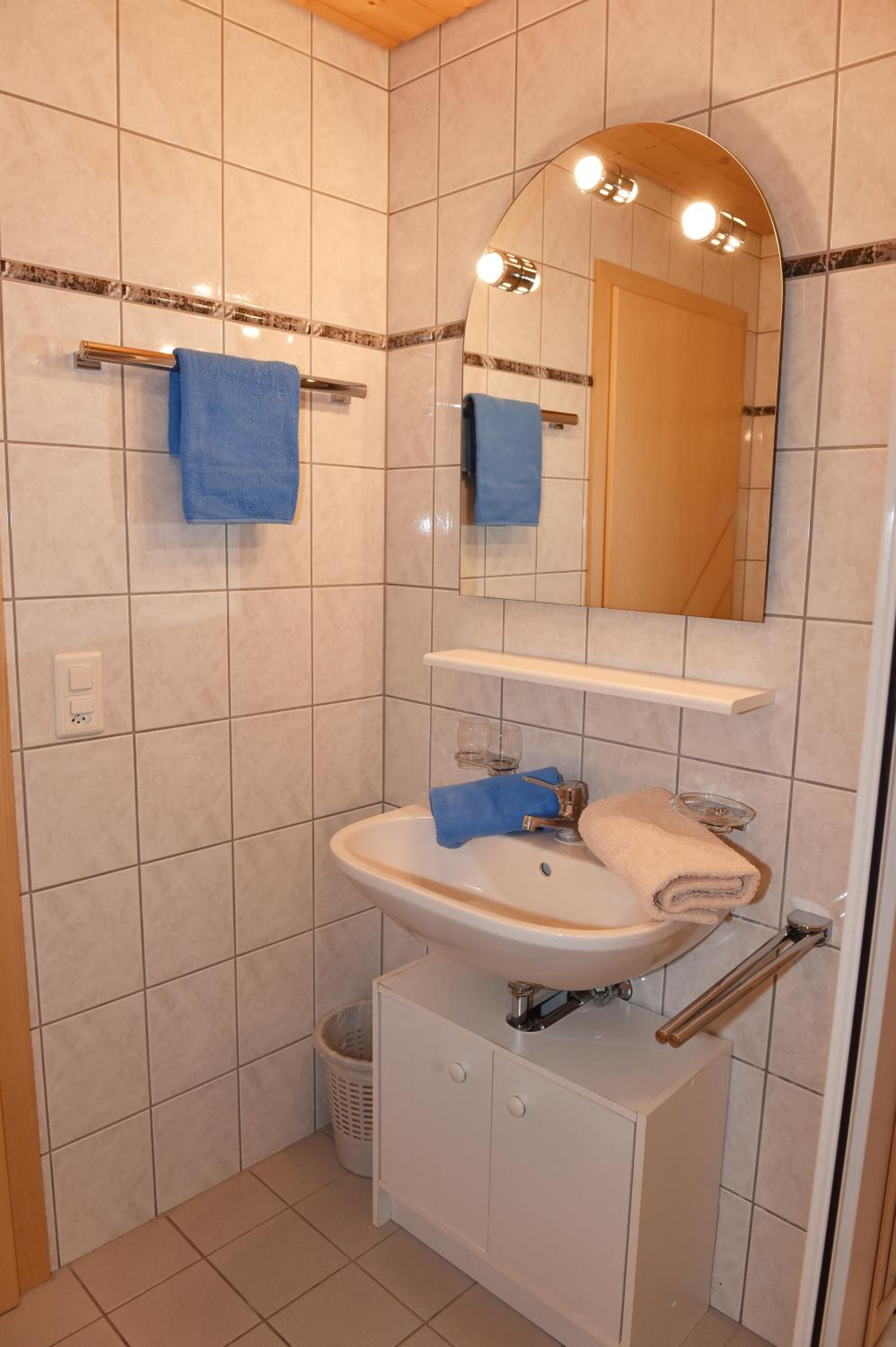 Two-Bedroom Apartment - Photo 17