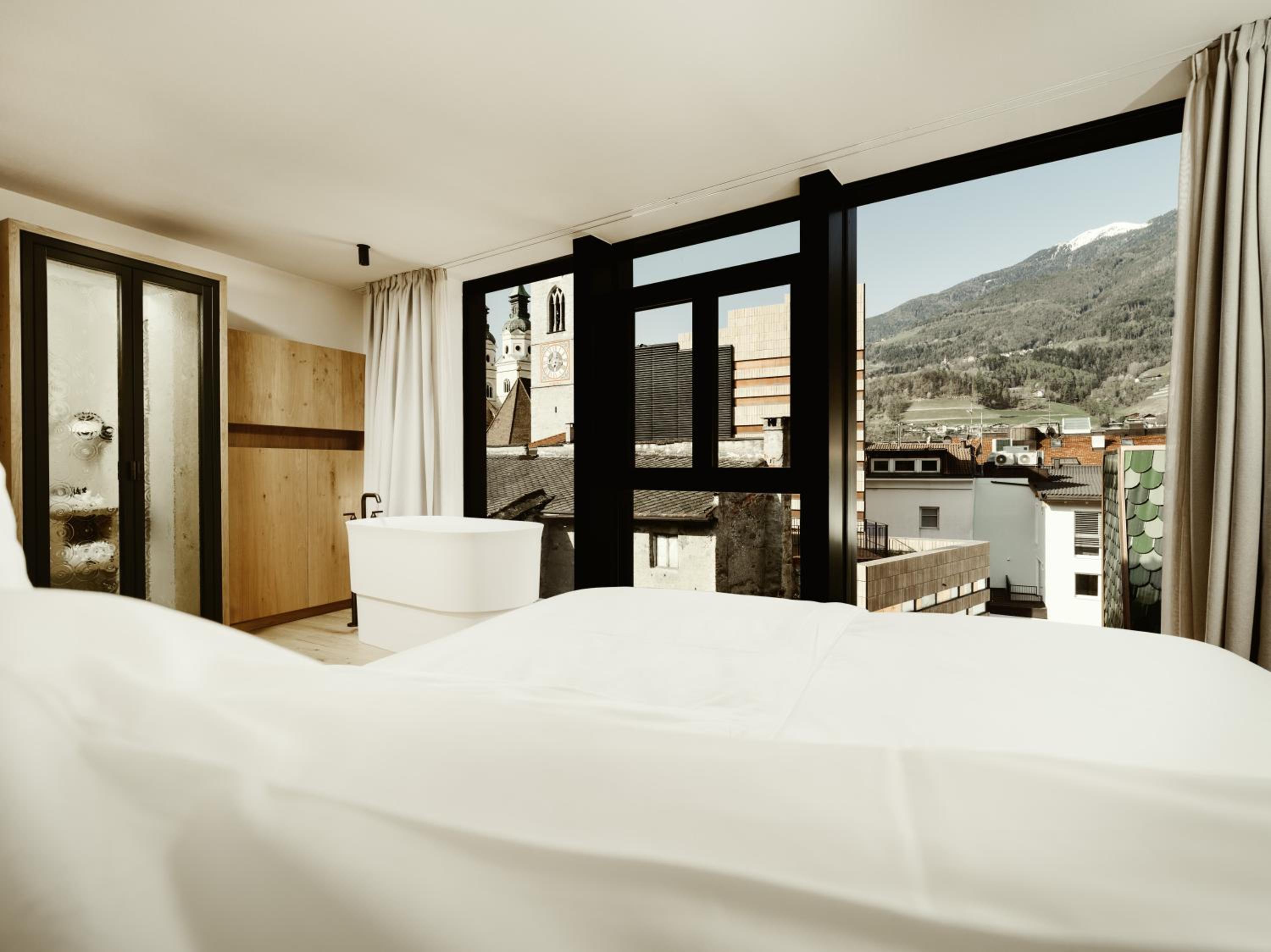 Penthouse - Photo 3