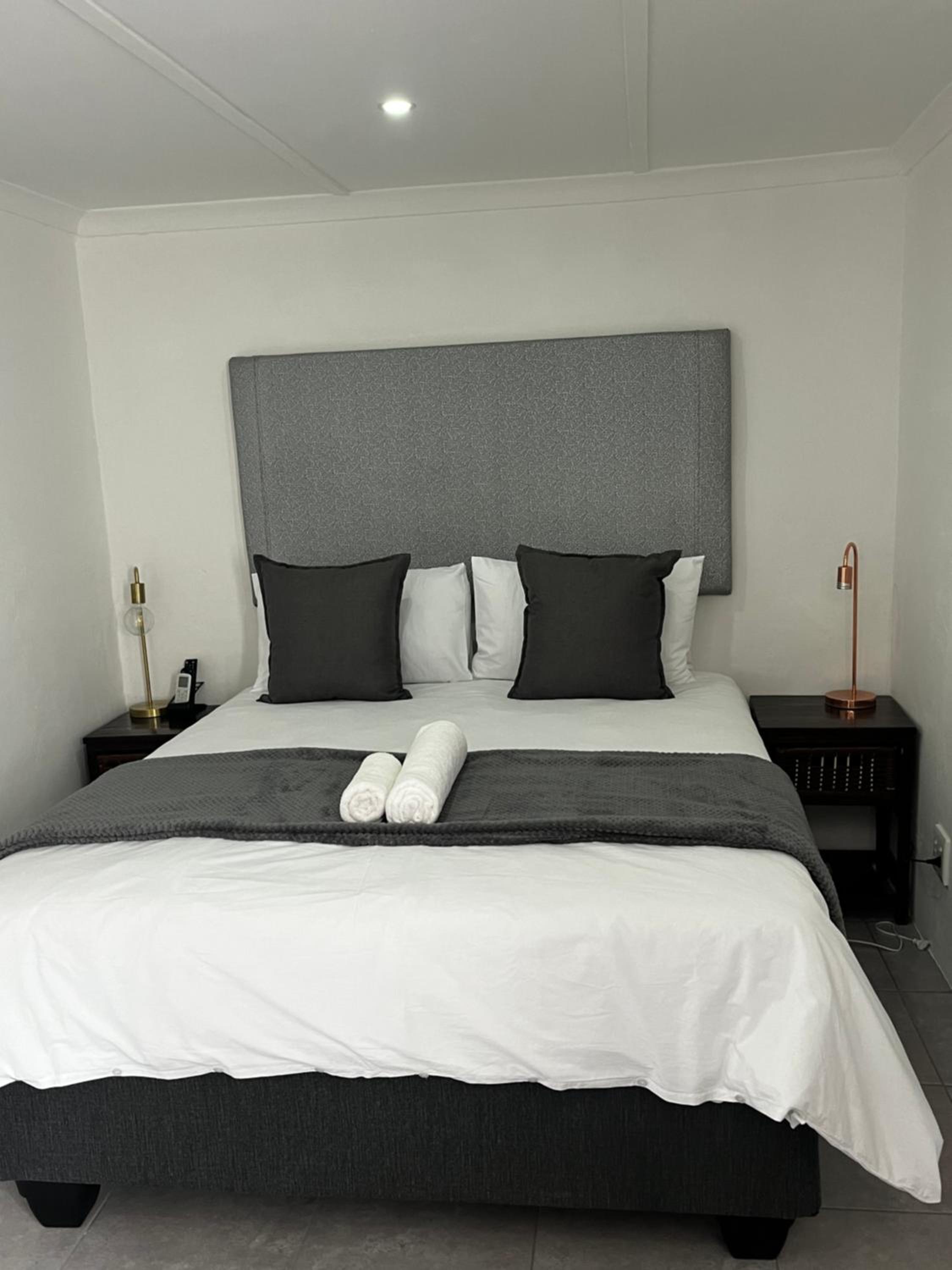 Deluxe Queen Room photo 2