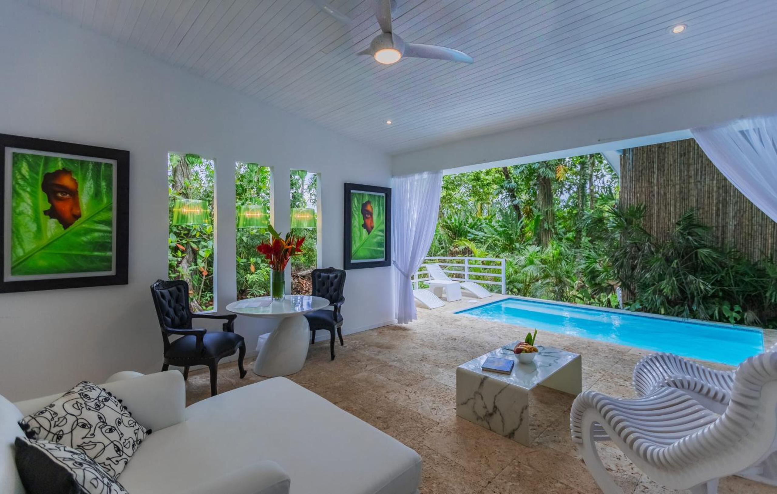 Romantic Suite Beach Front photo 3