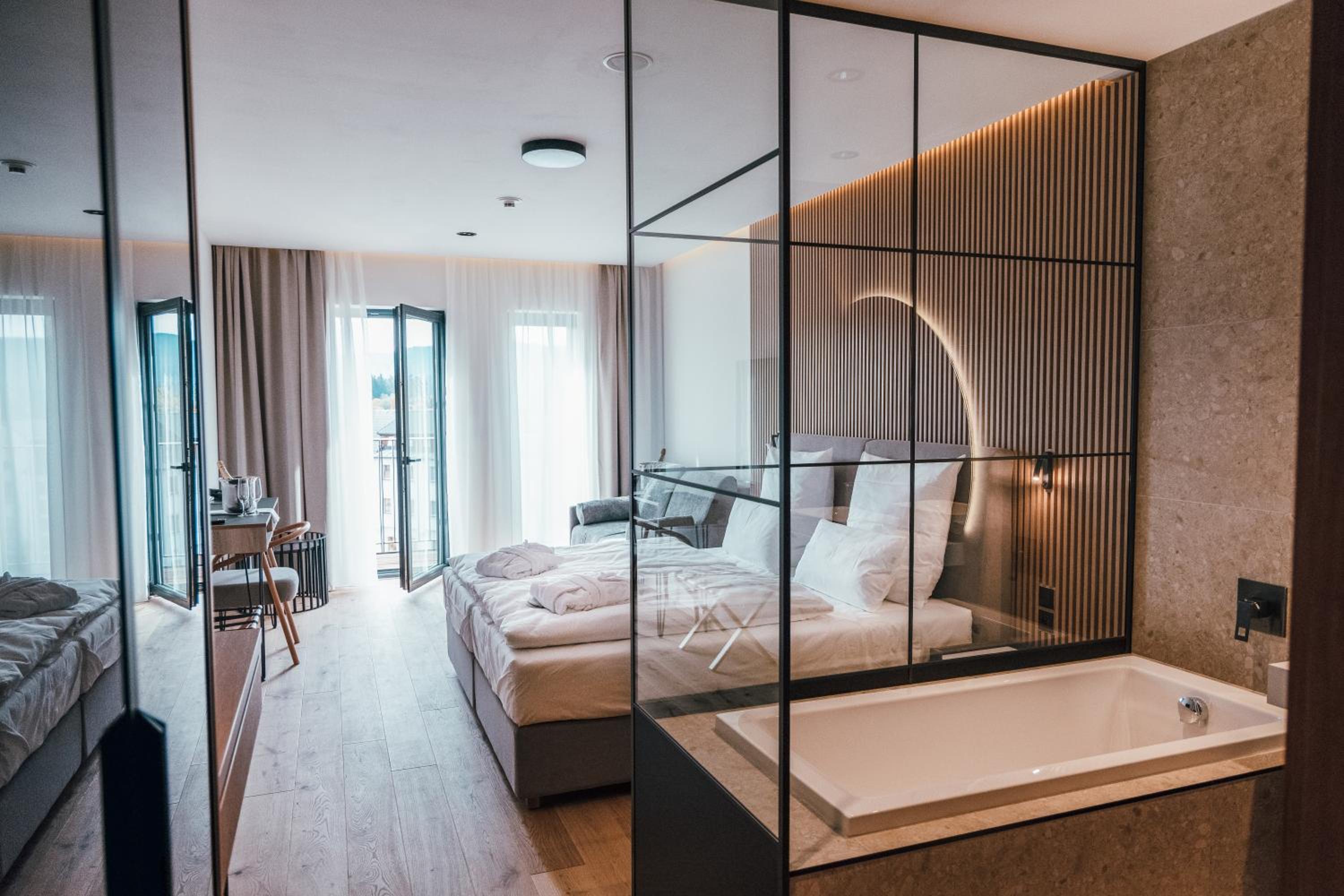 Family Room Deluxe with Balcony photo 1