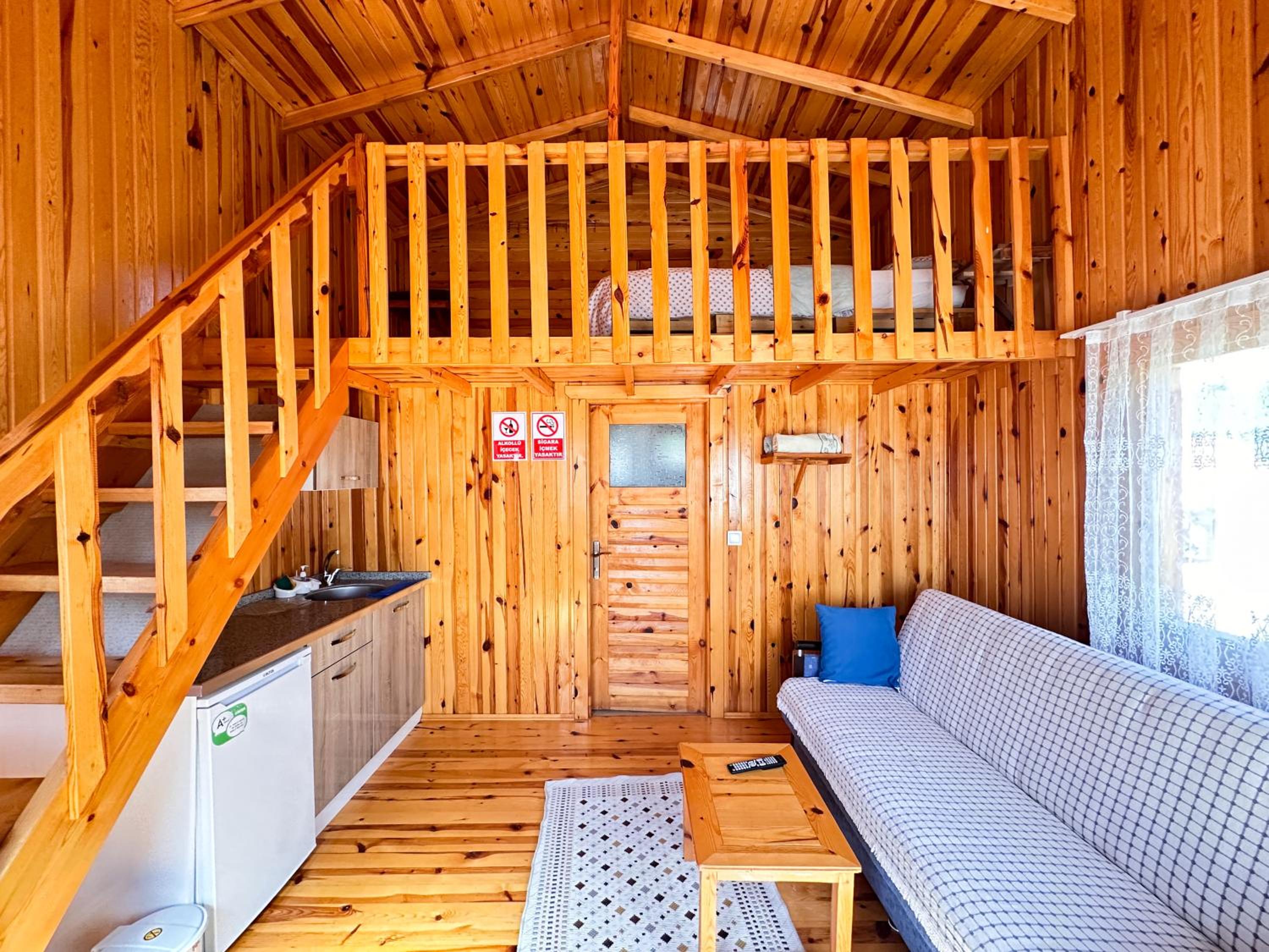 One-Bedroom Bungalow photo 1