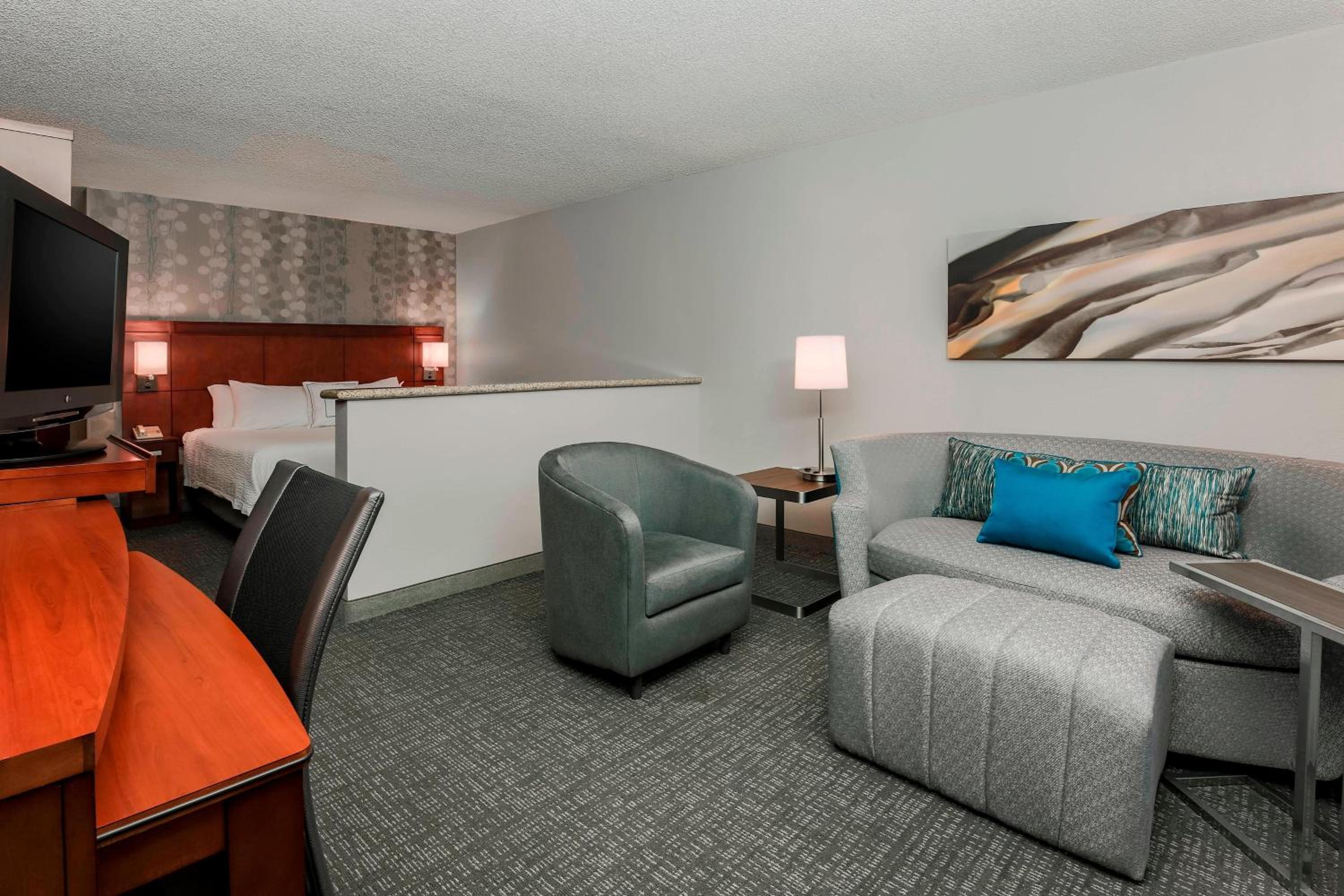 Deluxe King Room