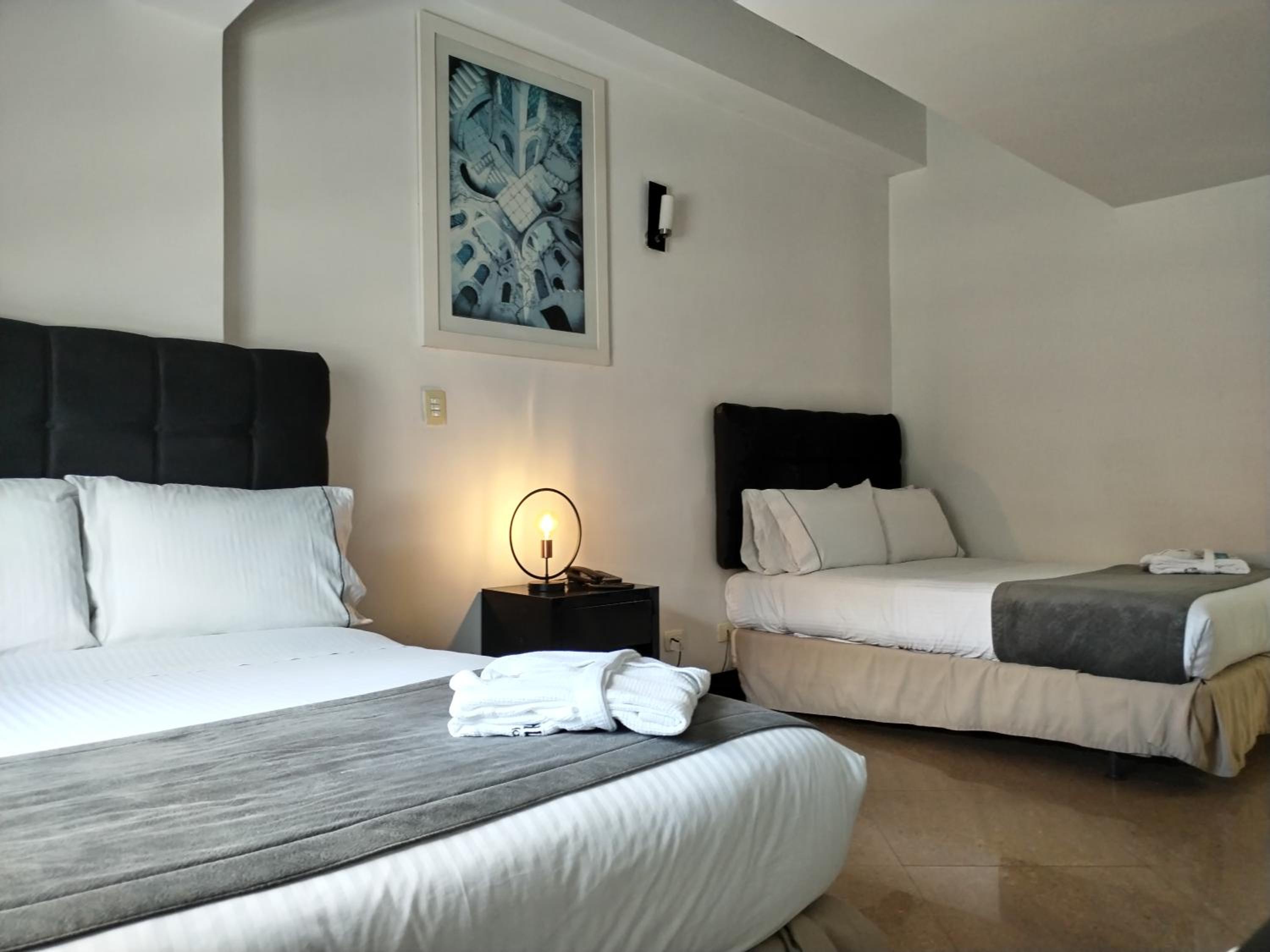 Deluxe Double Room with Two Double Beds photo 1