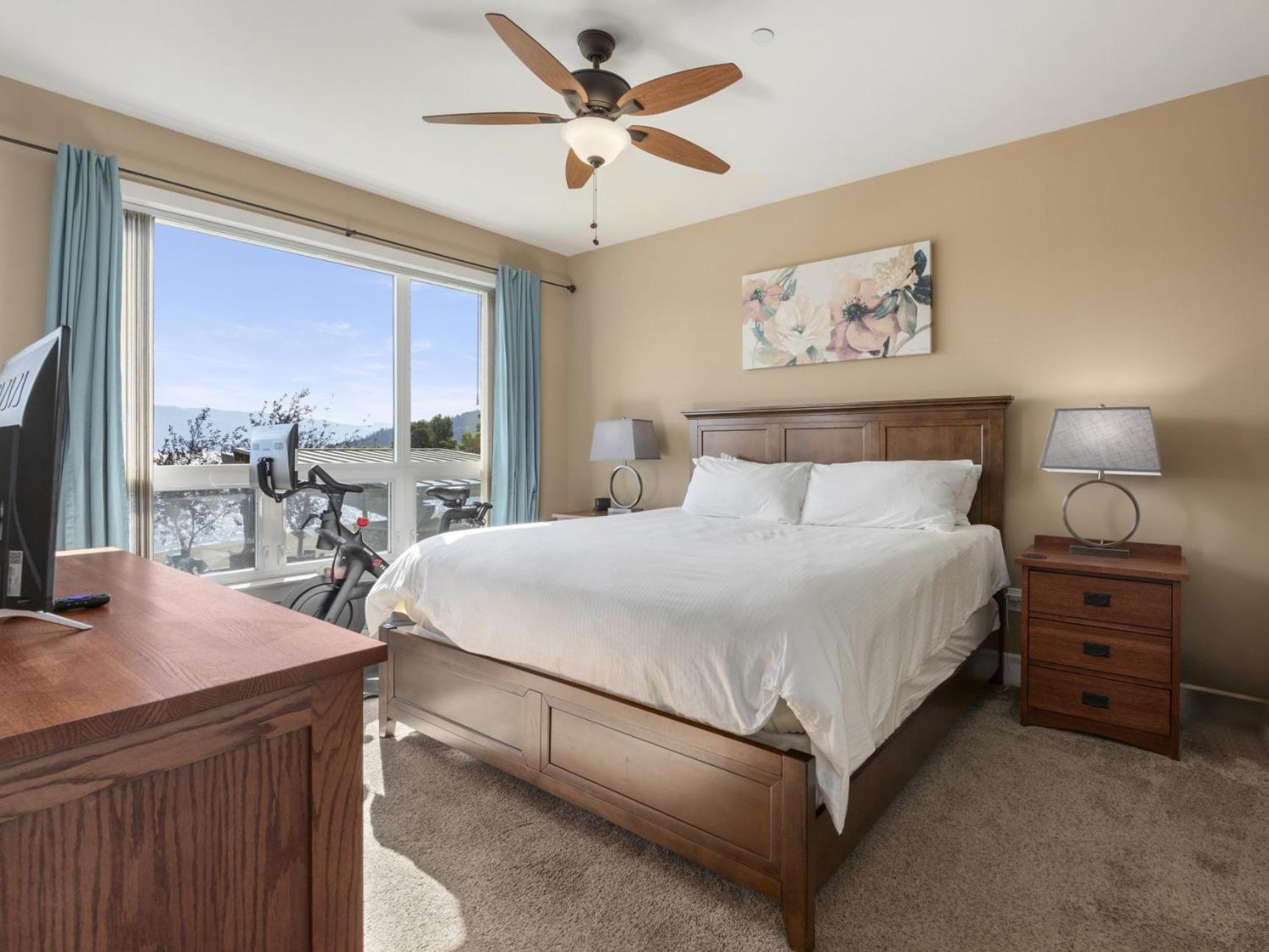 Apartment with Lake View photo 1