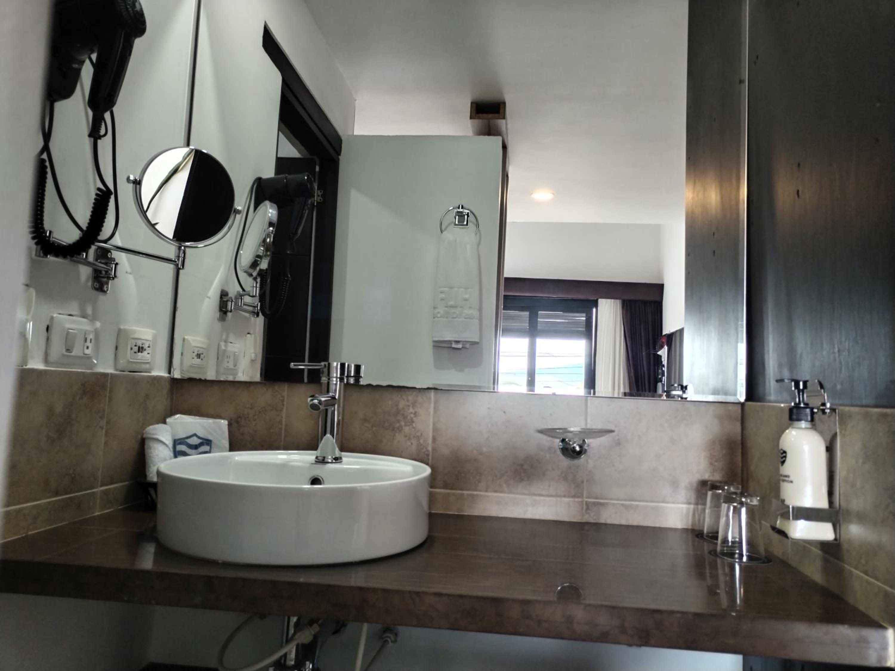 Standard Double Suite photo 3