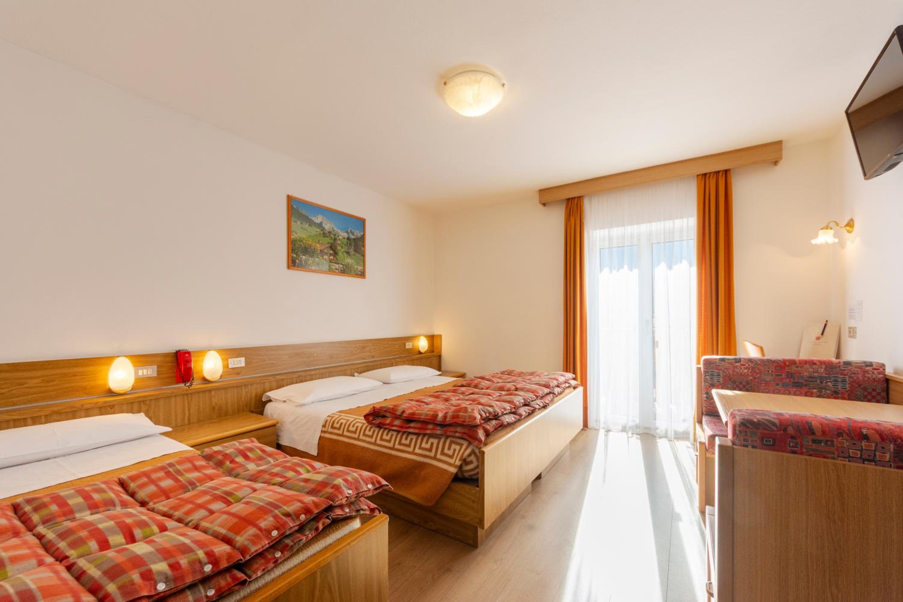 Comfort Triple Room