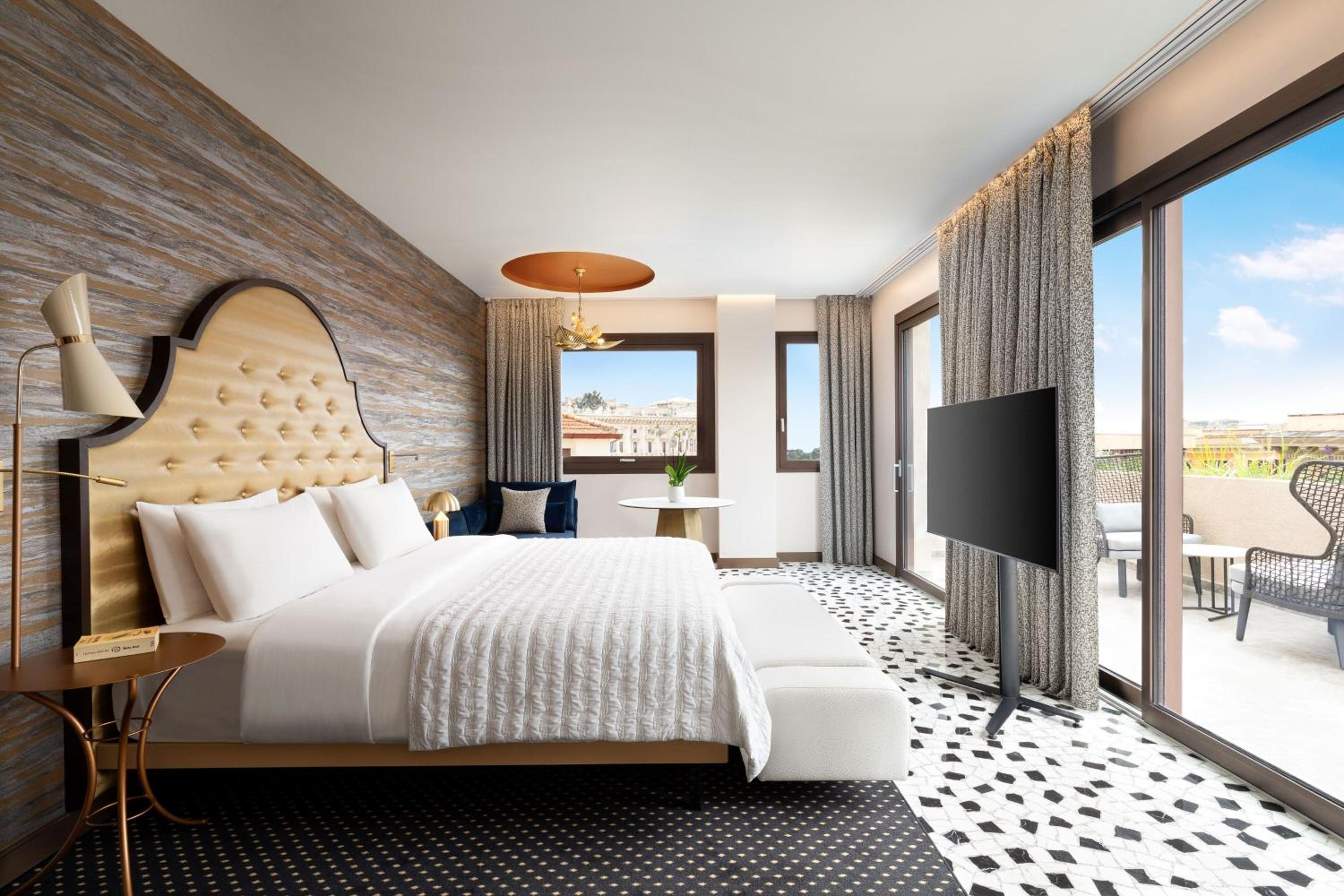 One-Bedroom Grand Signature King Suite with Private Pool