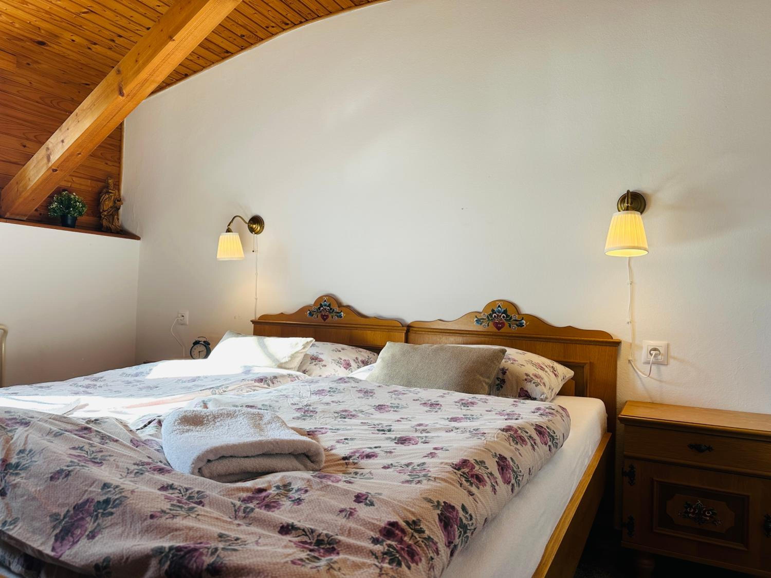 Double Room with Private Bathroom - Photo 5