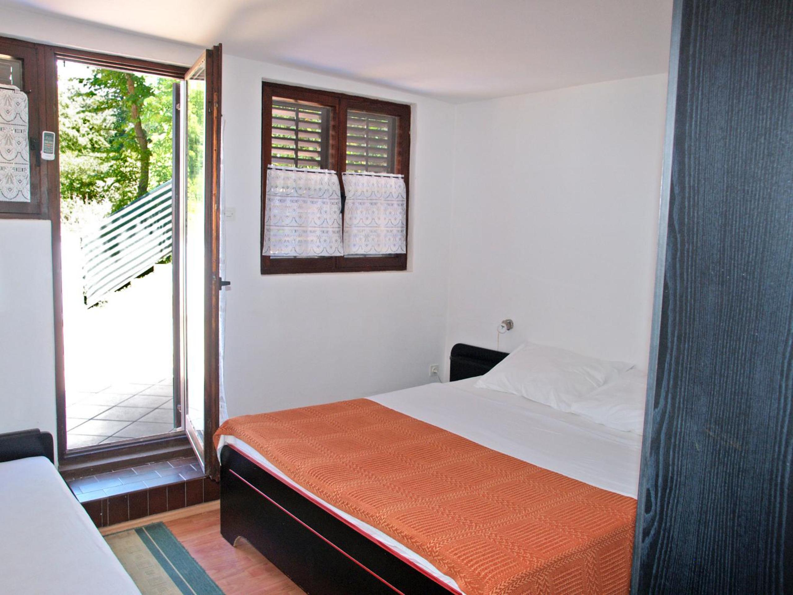 One-Bedroom Apartment with Balcony photo 1