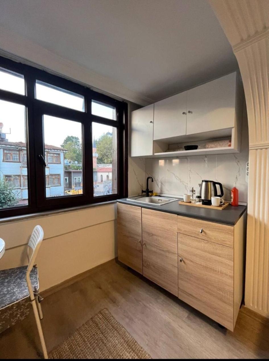 Studio Apartment photo 2