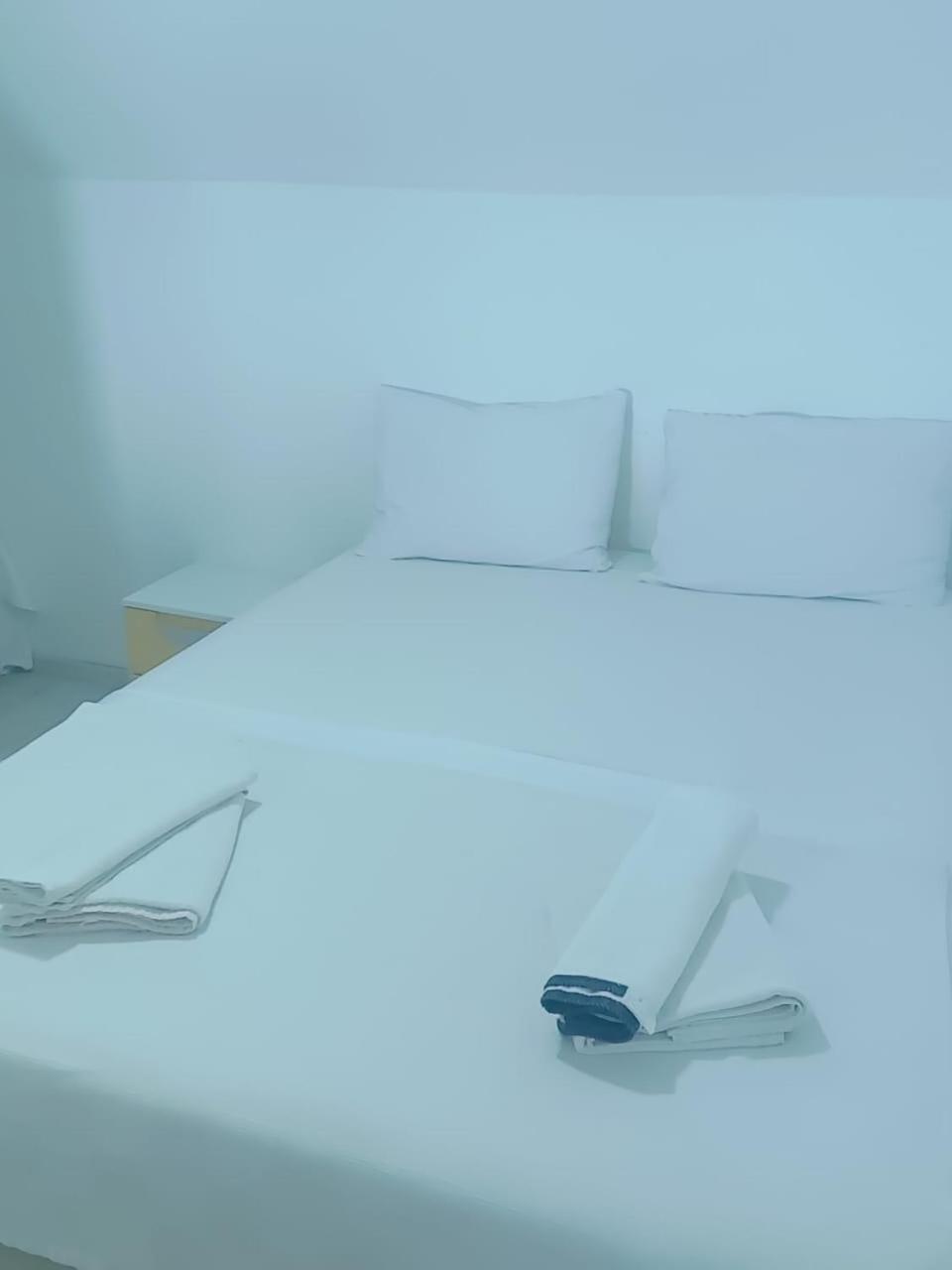 One-Bedroom Apartment With Balcony And Sea View photo 3