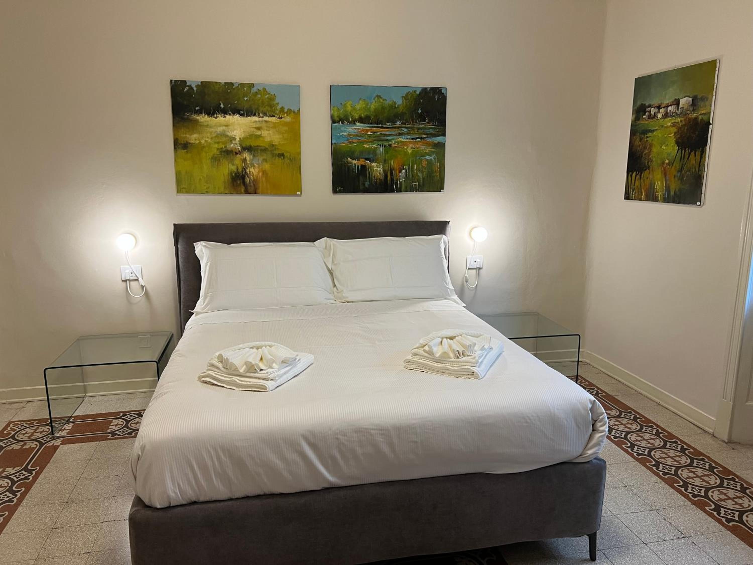 Double Room with Private Bathroom photo 3