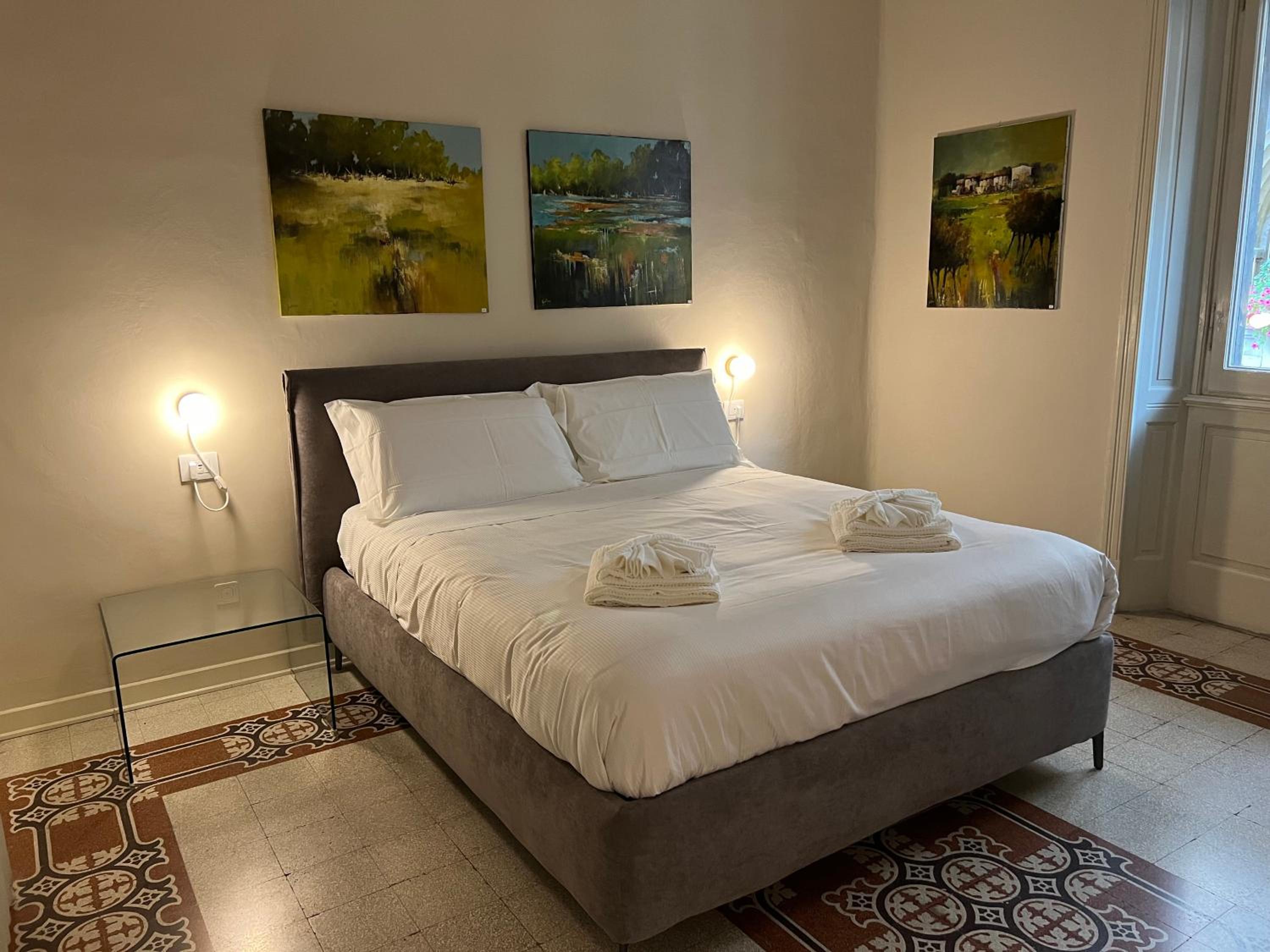Double Room with Private Bathroom photo 1