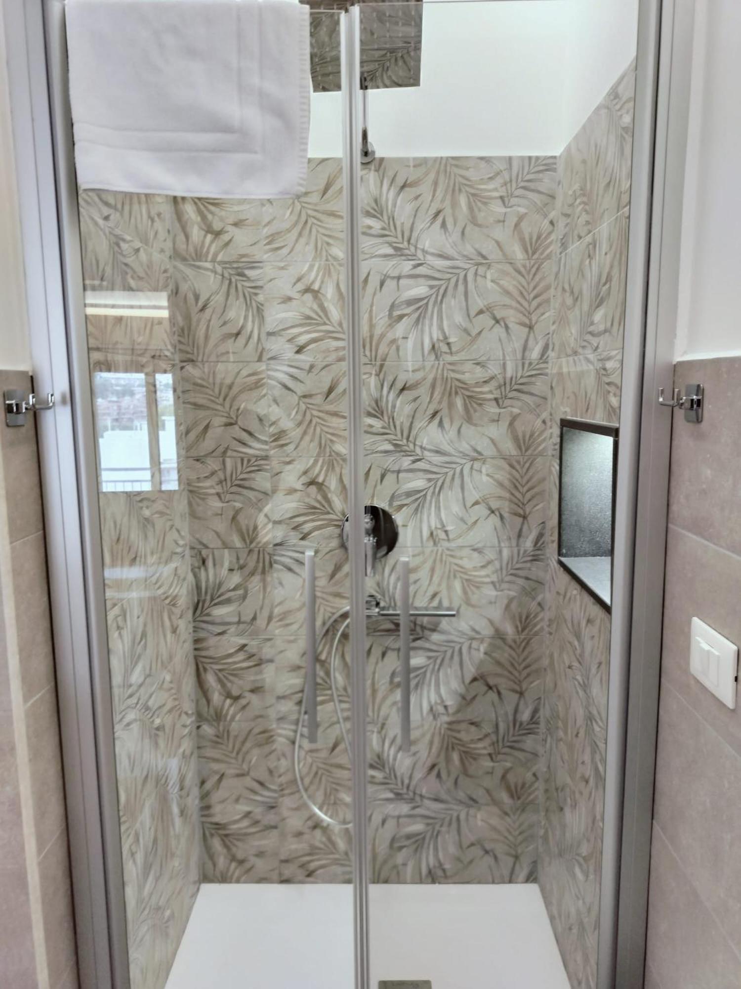 Deluxe Double or Twin Room with Balcony photo 2