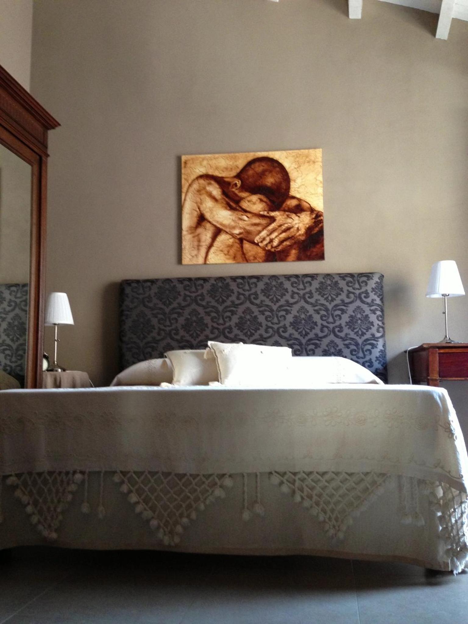 Queen Room with Balcony - Photo 5