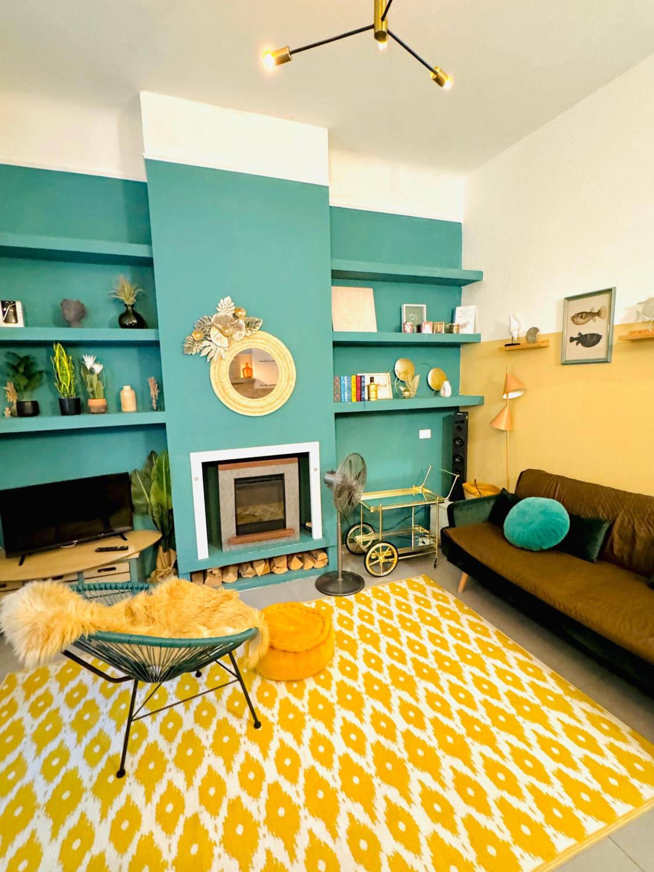One-Bedroom Apartment photo 1