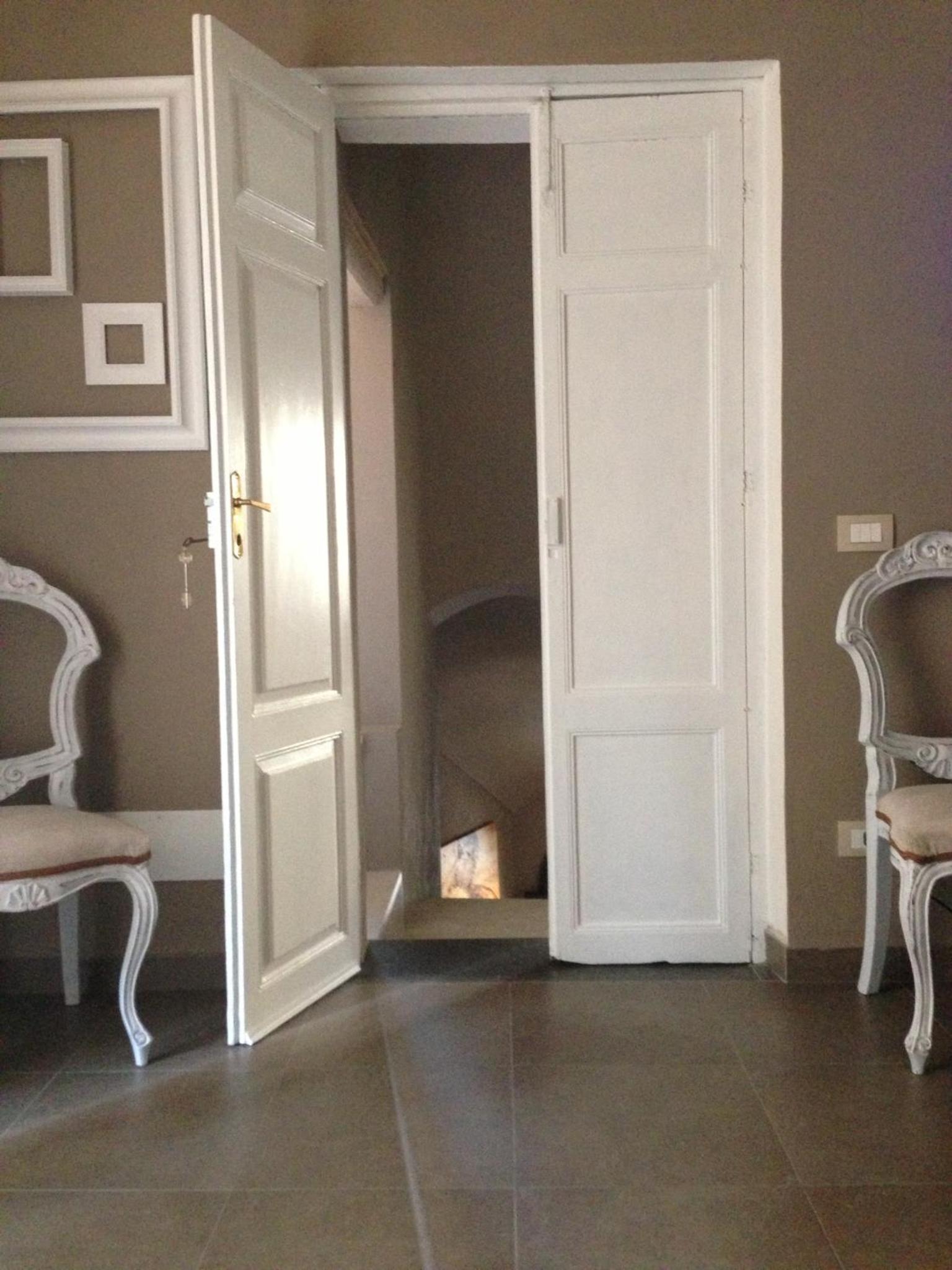 Quadruple Room with Balcony - Photo 10